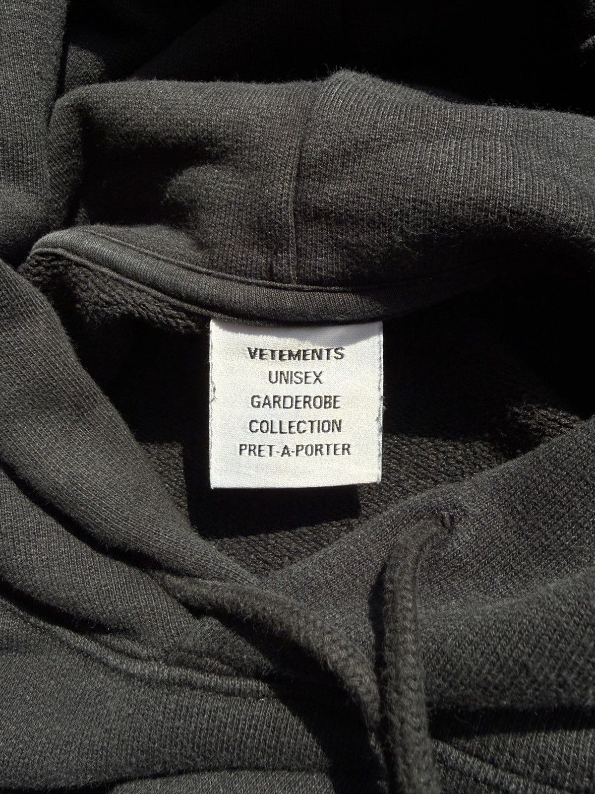 Vetements VETEMENTS Sweet Logo Hoodie Black - Size M Size US M / EU 48-50 / 2 - 5 Thumbnail