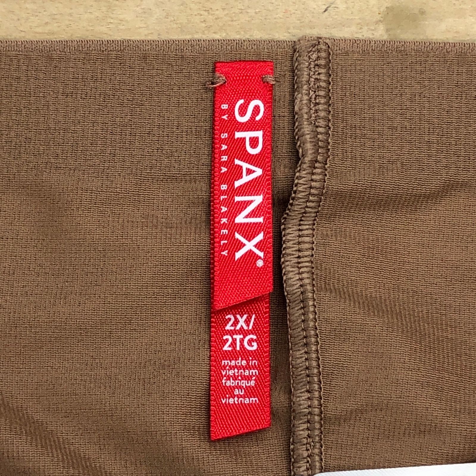 Spanx Spanx Size 2X Shorts Shapewear Invisible Mid Thigh Medium Size 33" - 15 Thumbnail