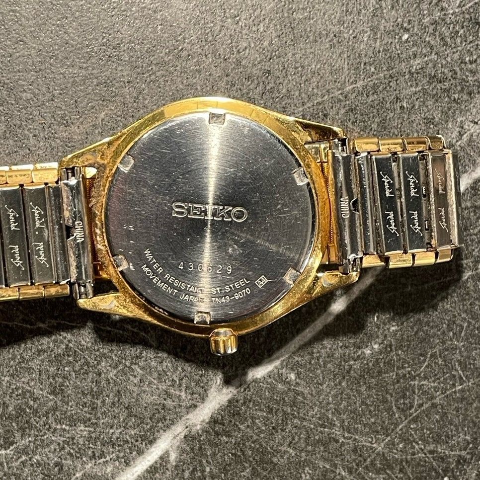 Vintage Vintage Gold Tone Seiko 7N43-9070 on Stretch Band - New Batt Size ONE SIZE - 4 Preview