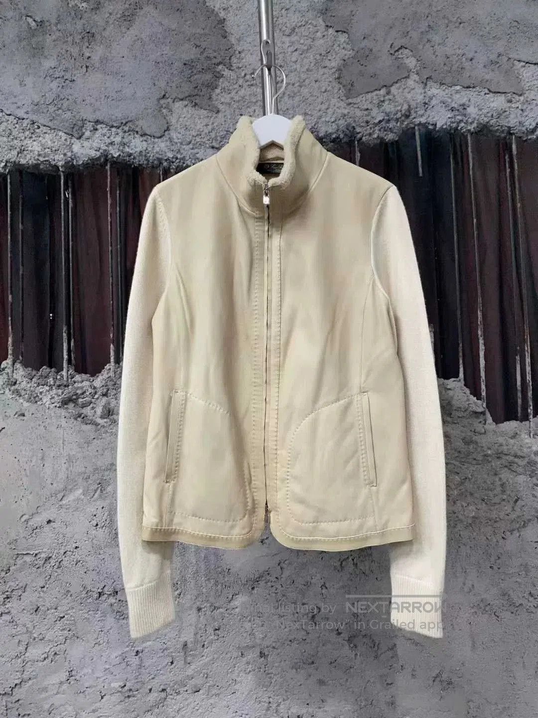 Loro Piana Beige Cashmere Zipper Jacket.