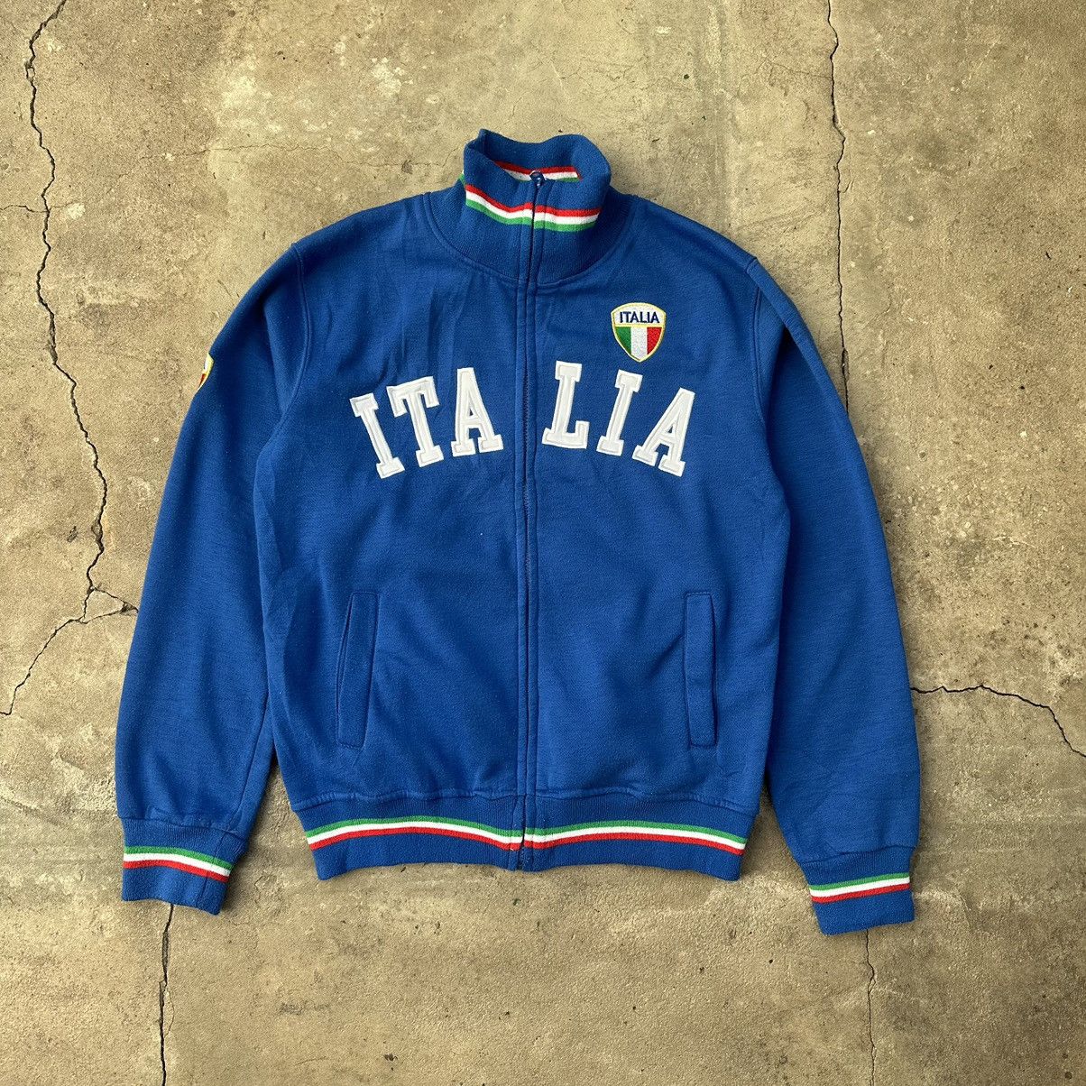 Other Vintage Italia y2k Embroidered Spellout Logo Zip Up Hoodie Size US M / EU 48-50 / 2 - 5 Thumbnail