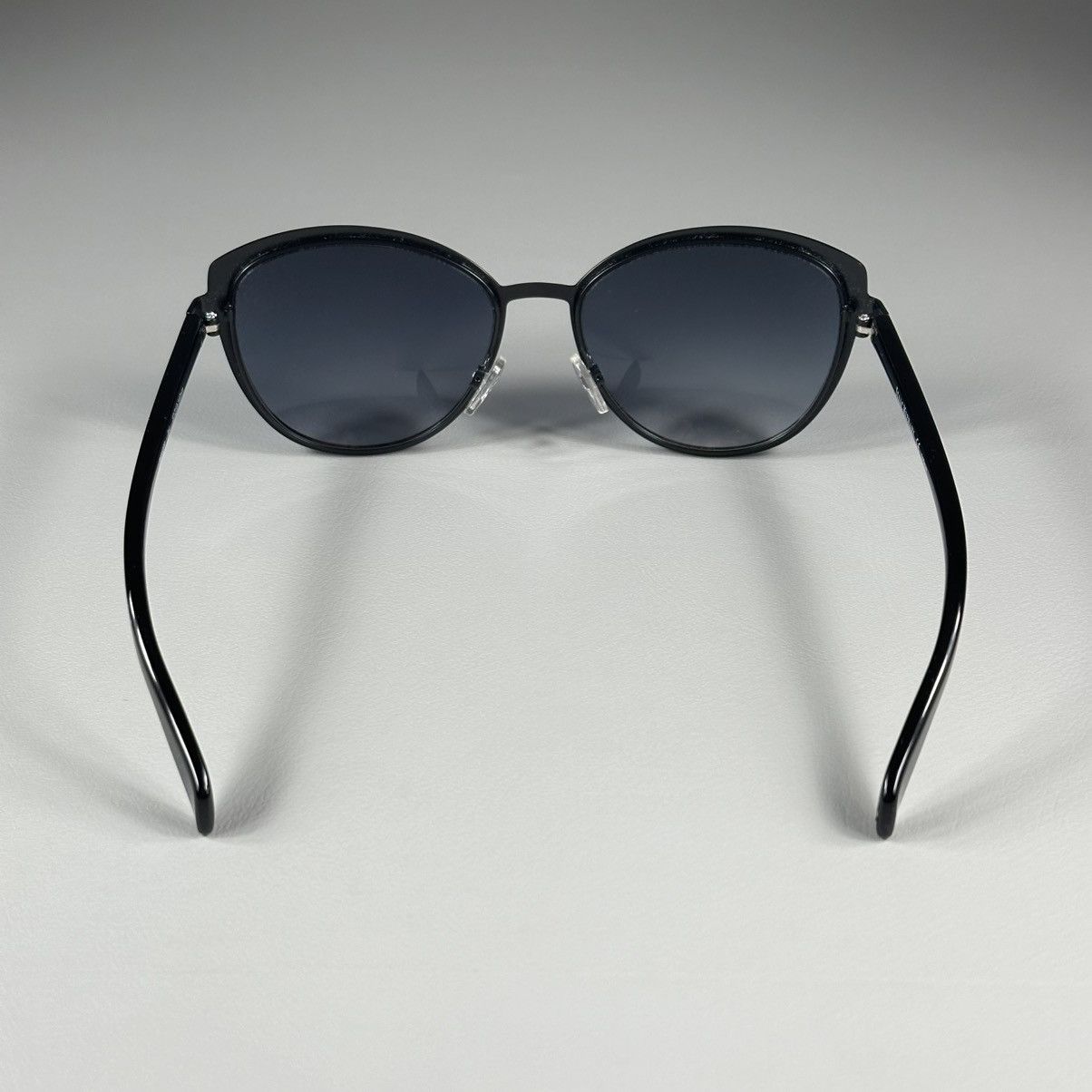 Isaac Mizrahi Isaac Mizrahi IM31239 Cat Eye Black Sunglasses Size ONE SIZE - 5 Thumbnail