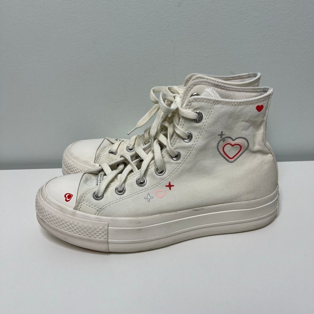 Converse Converse White Platform Red Heart High Top Sneakers Size 8 Size US 8 / IT 38 - 3 Thumbnail