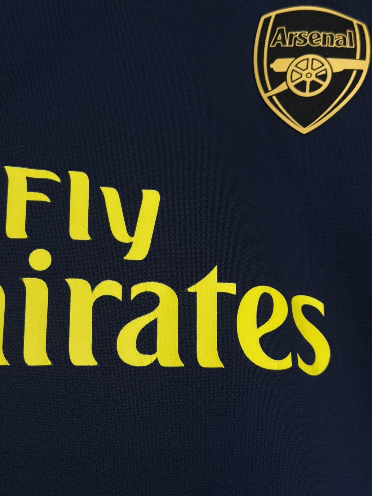 Adidas Adidas Arsenal London 2019/20 3rd Football Shirt Size US M / EU 48-50 / 2 - 5 Thumbnail