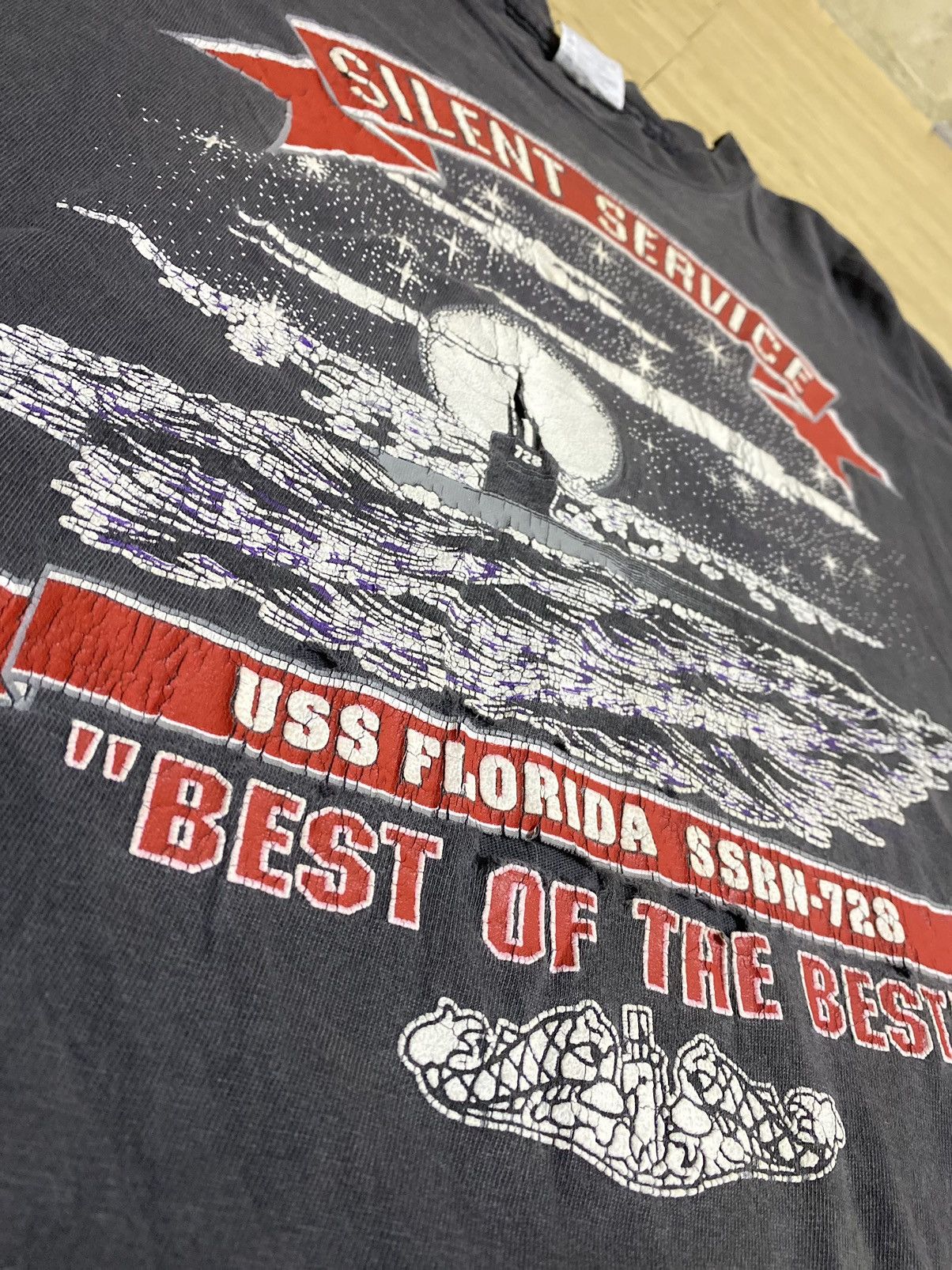Hanes × Vintage Silent Service USS Florida SSBN-728 Submarine US Navy Size US XL / EU 56 / 4 - 18 Thumbnail