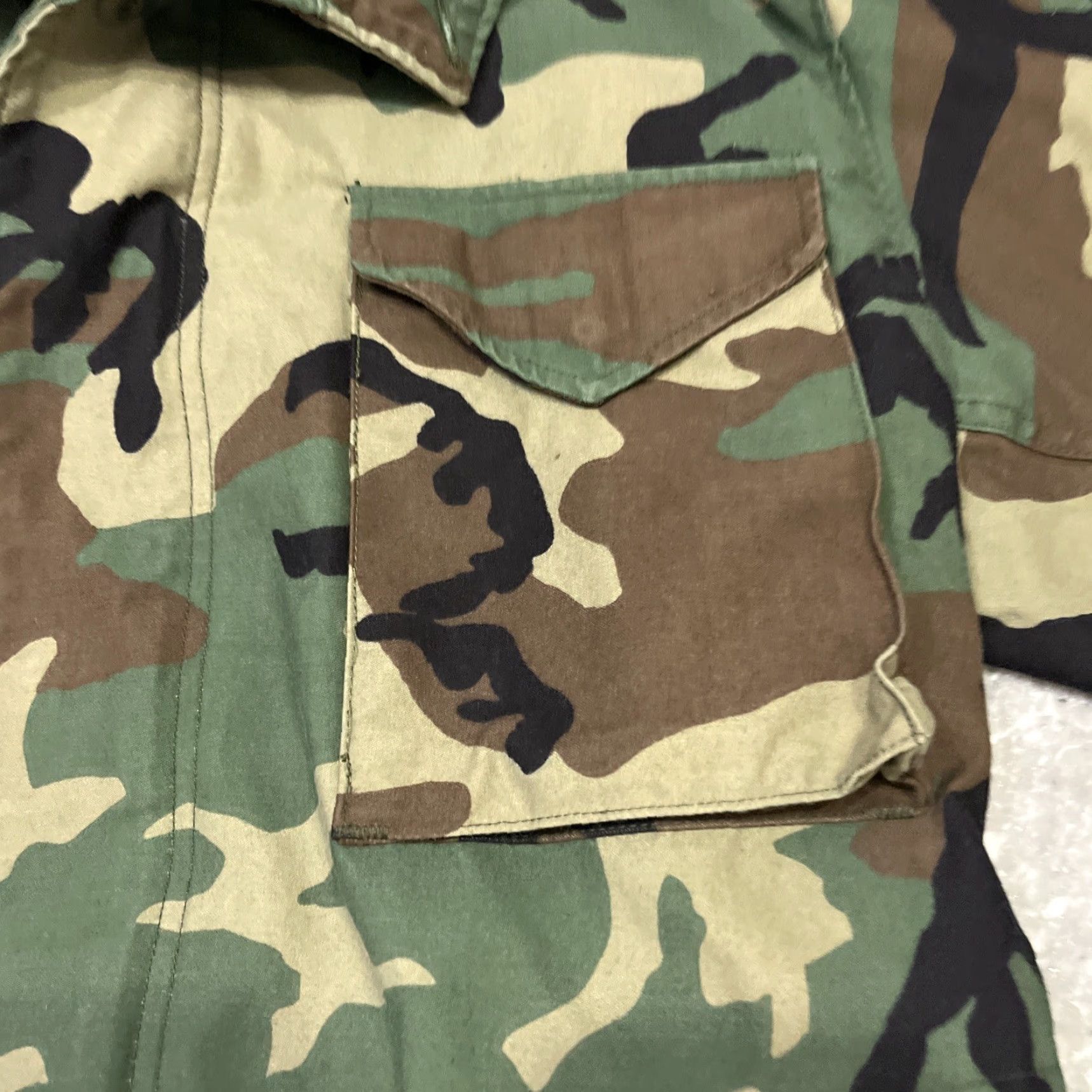 Vintage Golden Manufacturing Cold Weather Jacket Mens Medium Green Woodland Camo Size US M / EU 48-50 / 2 - 2 Thumbnail