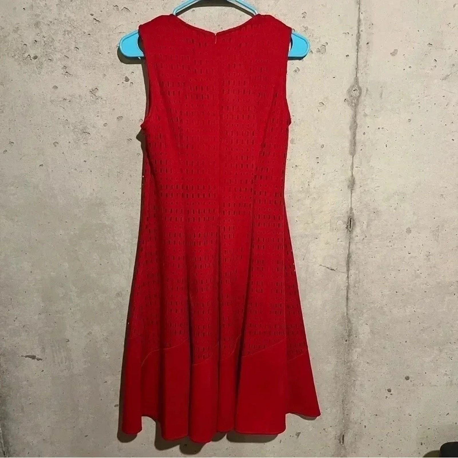 Joseph Ribkoff Joseph Ribkoff Size 4 Red Sleeveless Flare Eyelet Dress Size S / US 4 / IT 40 - 2 Thumbnail
