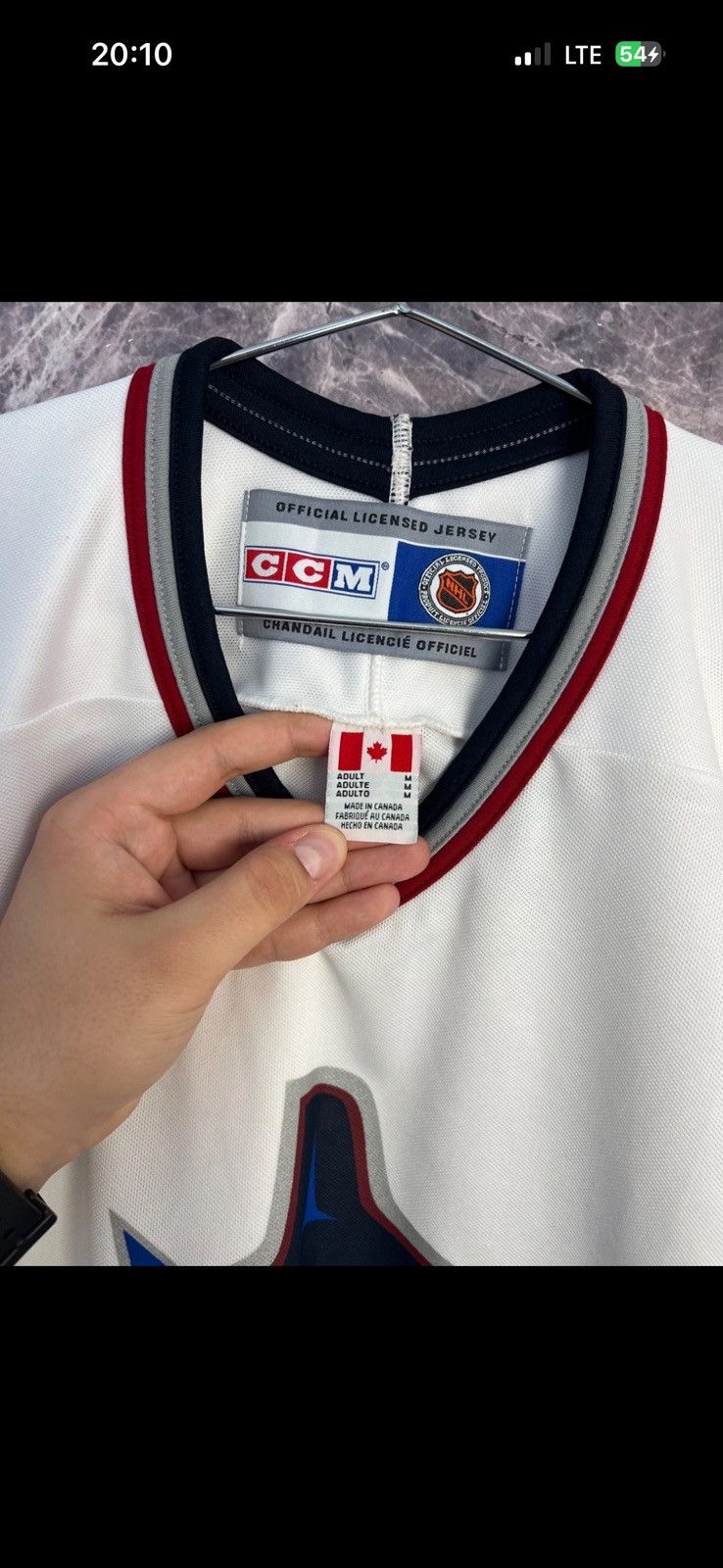 Ccm Vintage 90's CCM Vancouver Canucks NHL Jersey ! Size US M / EU 48-50 / 2 - 4 Thumbnail