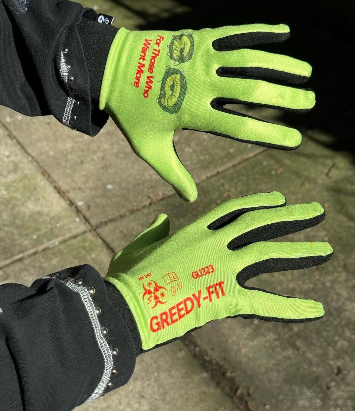 Sulby Mesh Riding Gloves in Black with Red Stripe