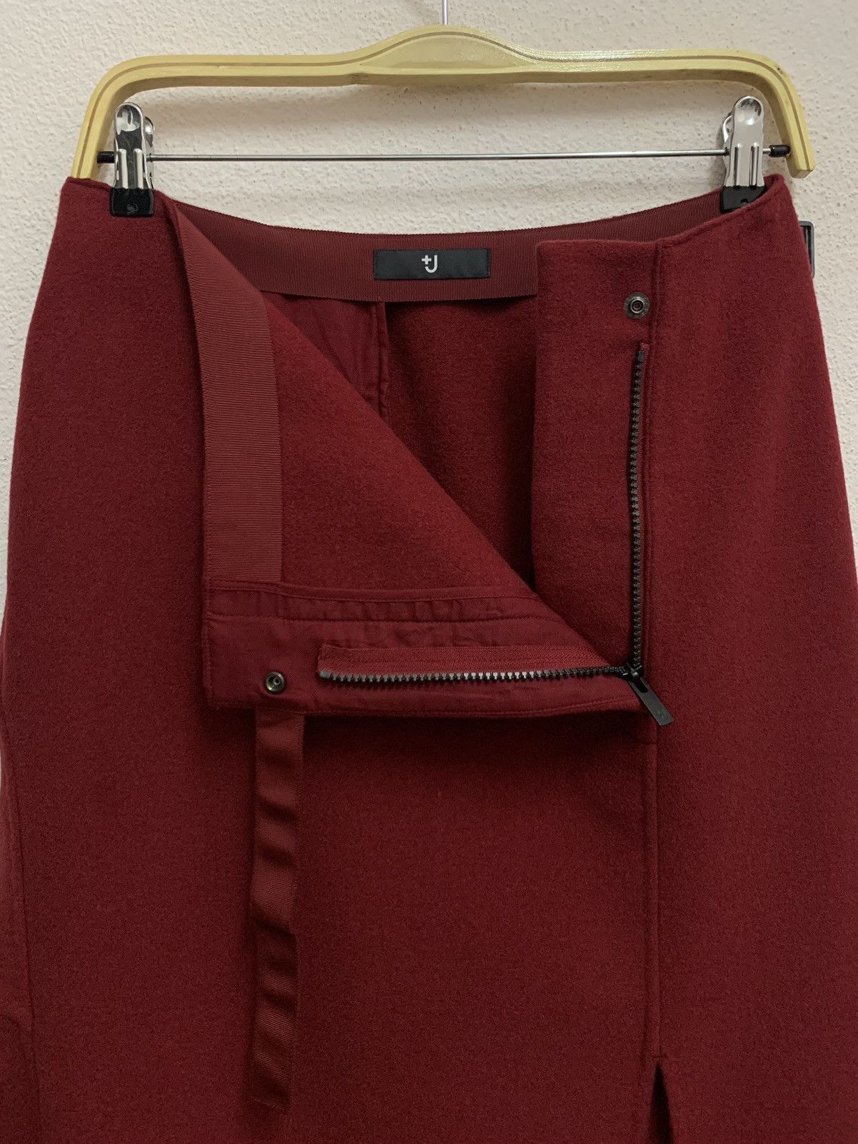 Jil Sander × Uniqlo UNIQLO x JIL SANDER +J Midi Skirt Red New Wool Blend Size 30" / US 8 / IT 44 - 8 Thumbnail