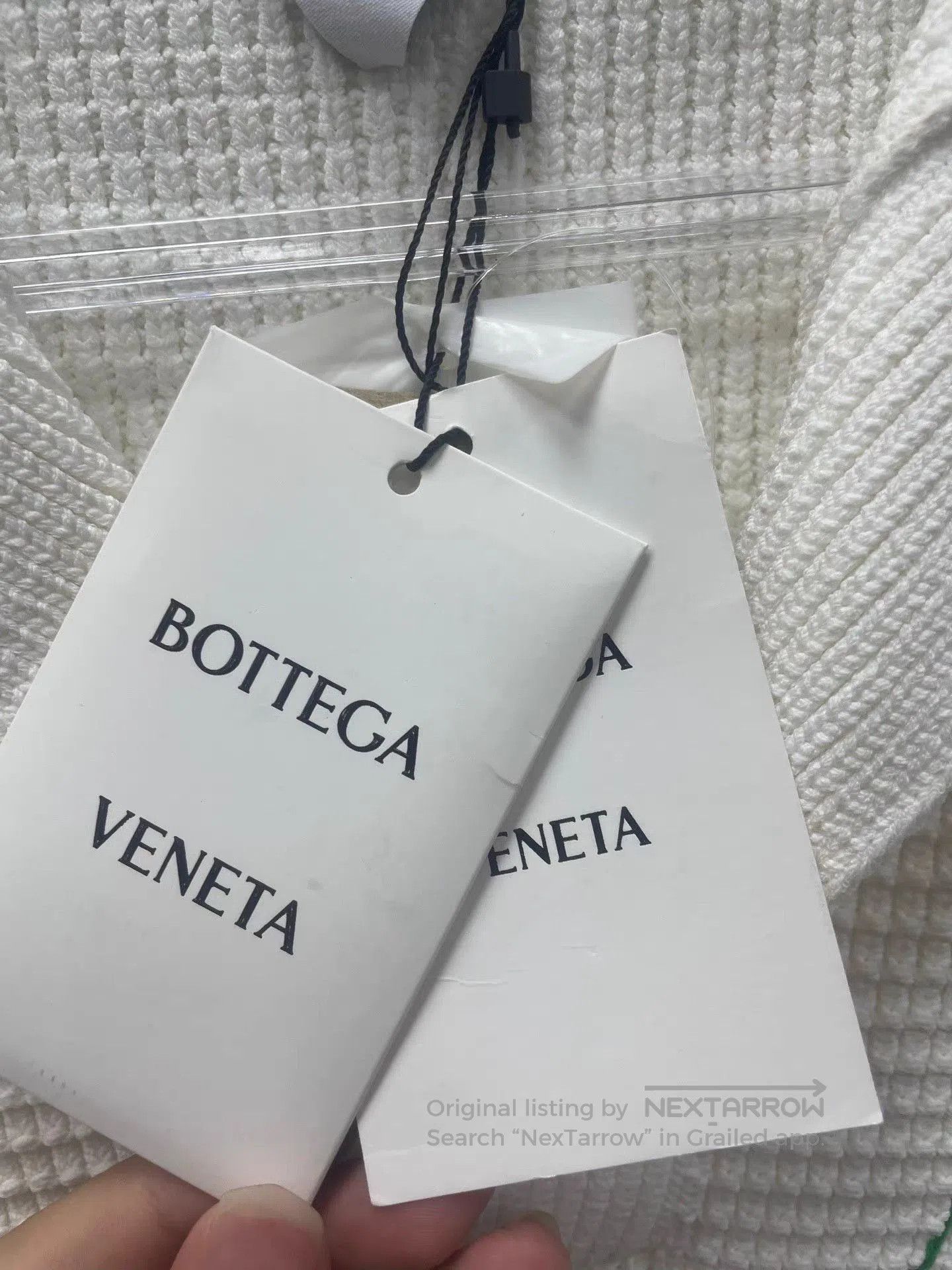 Bottega Veneta White Ribbed Knit Long Sleeve Collared Top. Size US S / EU 44-46 / 1 - 3 Thumbnail