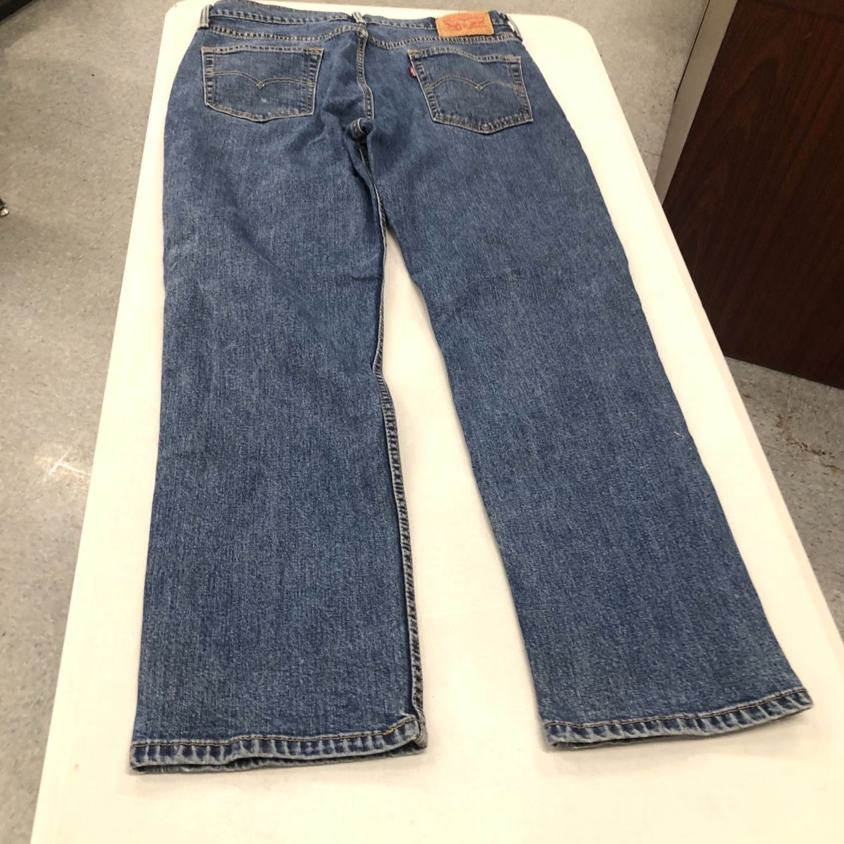 Levi's Levi's 514 Jeans Mens 34x29.5 Straight Regular Fit Medium Wash Blue Cotton Denim 5-Pocket Zip Closure Stretch Size US 34 / EU 50 - 4 Thumbnail