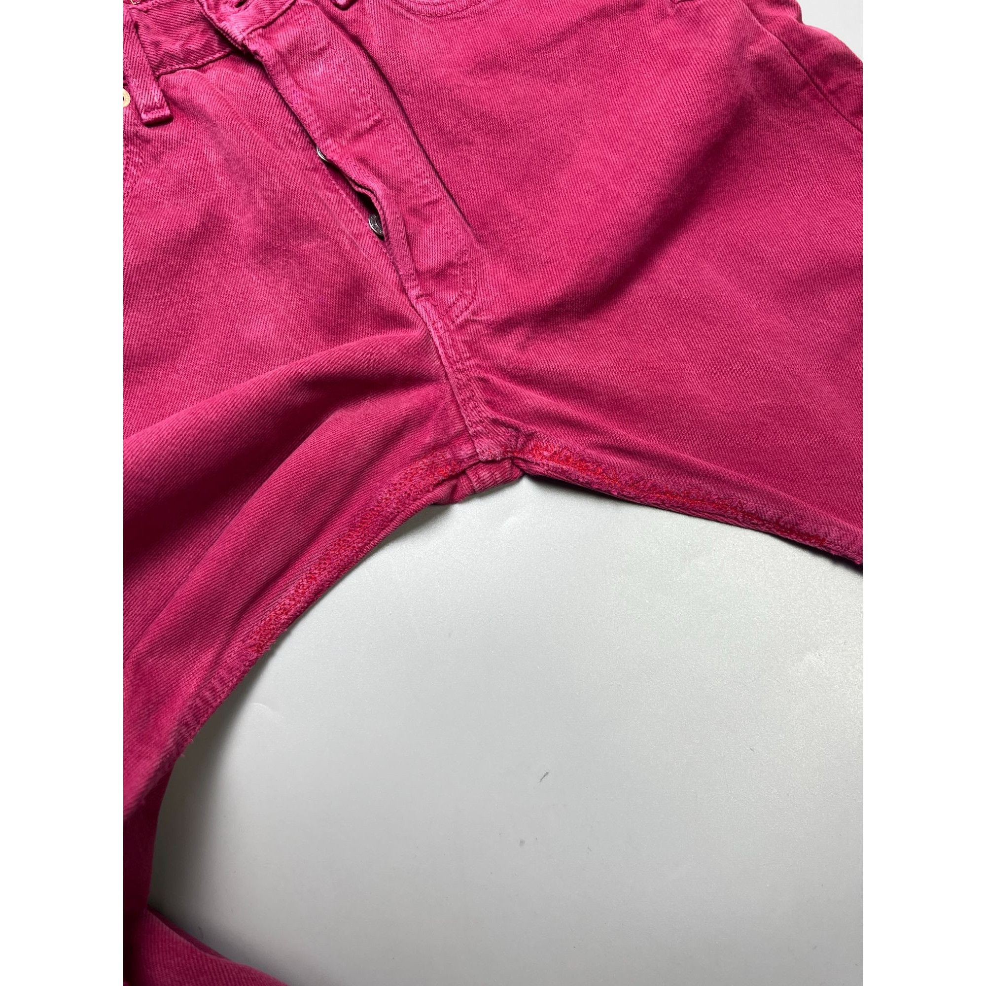 Levi's Vintage Clothing Vintage Levi’s 501 Rare Red Made in USA Denim Jeans (Y1057) Size 25" / US 0 / IT 36 - 8 Thumbnail