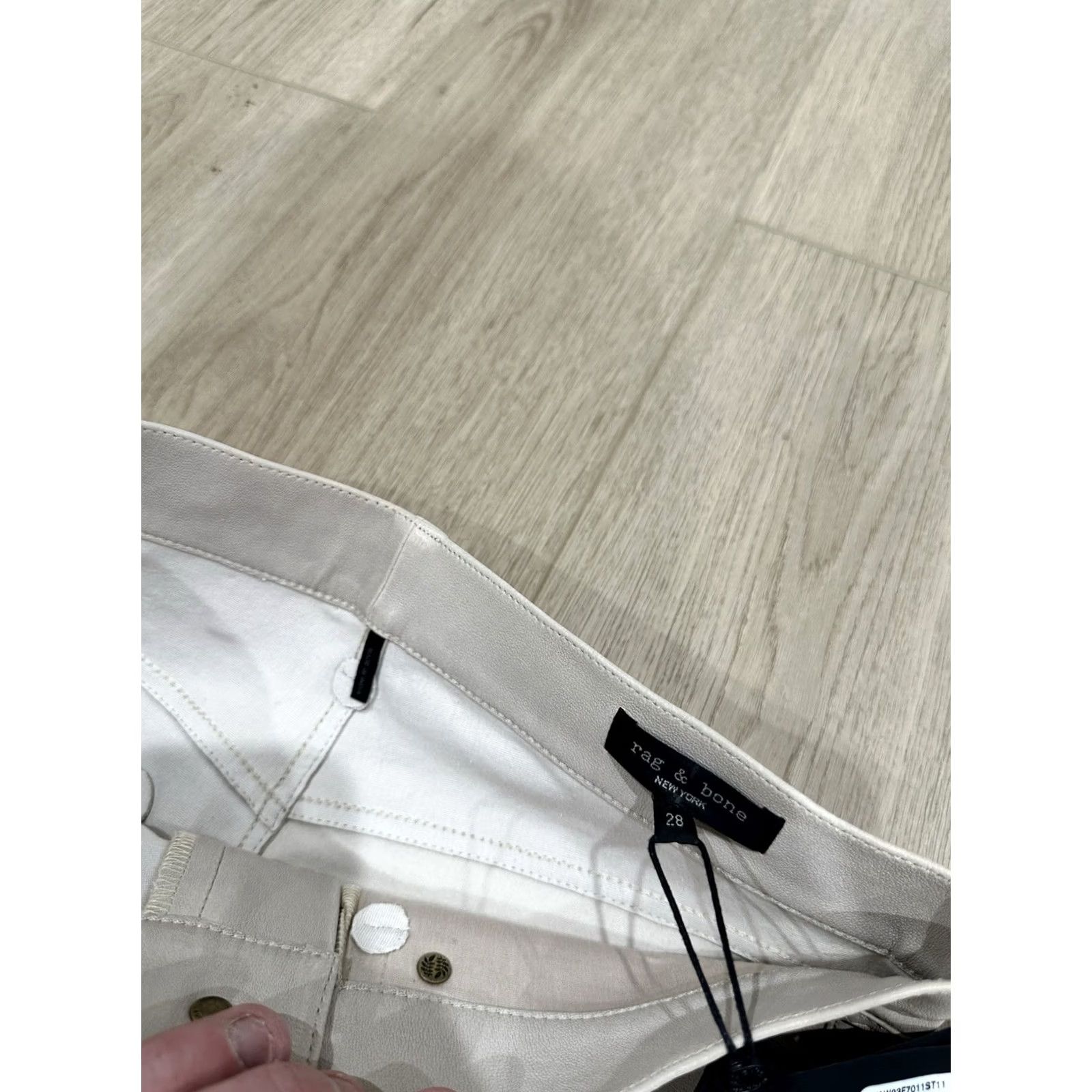 Rag & Bone NWT rag & bone Trousers Stone Leather Mid Rise Straight W28 Women Regular Size 28 Boys? Size 28" / US 6 / IT 42 - 7 Thumbnail