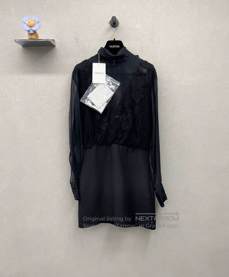 Valentino Valentino Black dress Size S / US 4 / IT 40 - 1 Thumbnail