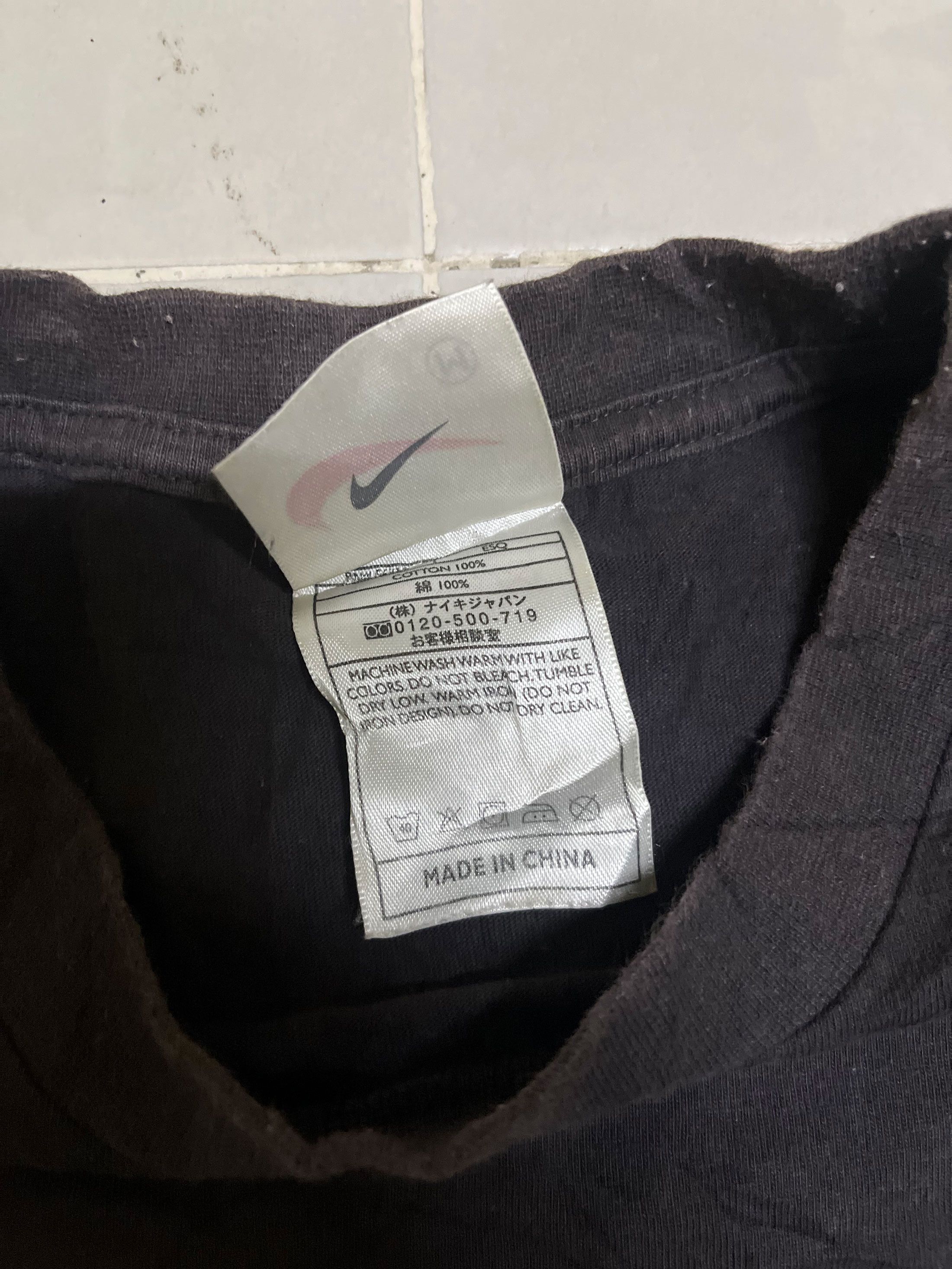Nike × Sports Specialties Vintage Nike 2000s Centre Old Logo Plastic Spell Out Size US M / EU 48-50 / 2 - 2 Thumbnail