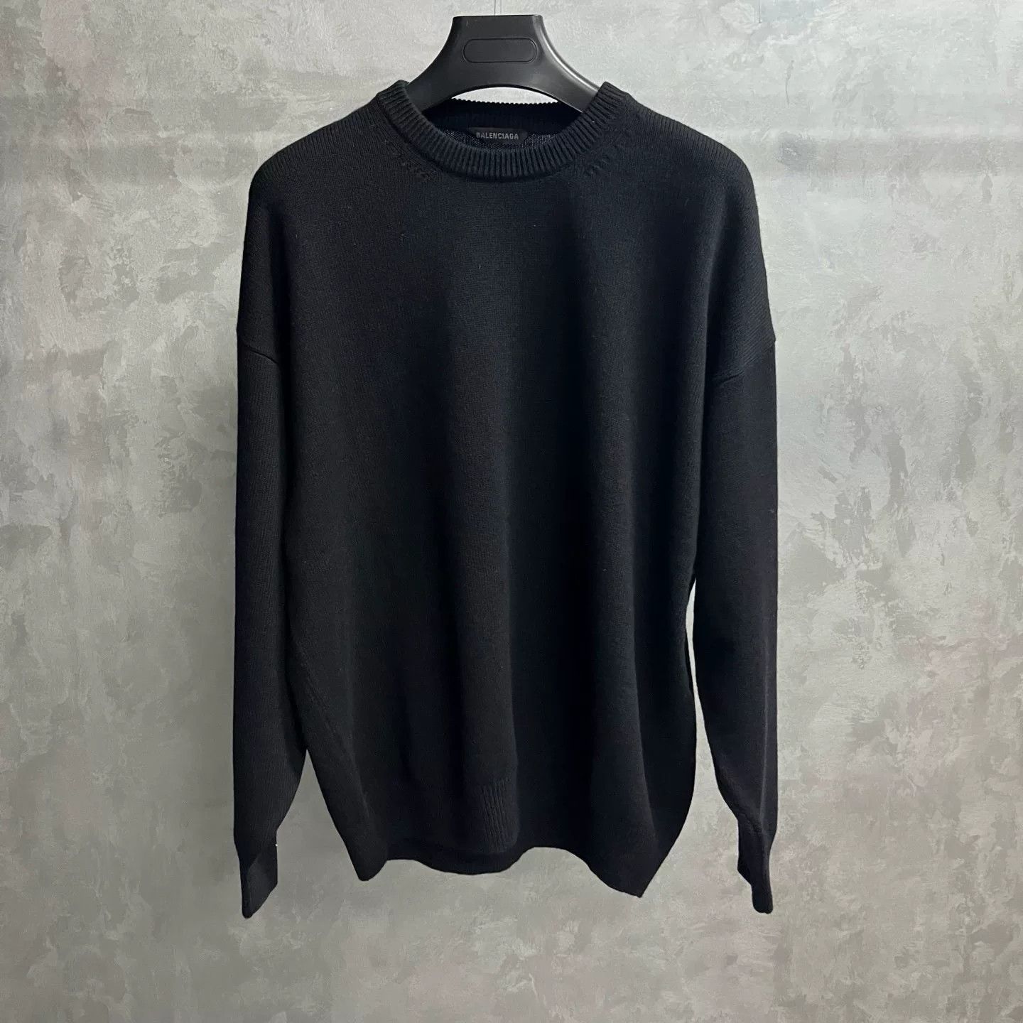 Balenciaga Balenciaga Black Logo Embroidered Sweater Size US S / EU 44-46 / 1 - 1 Thumbnail