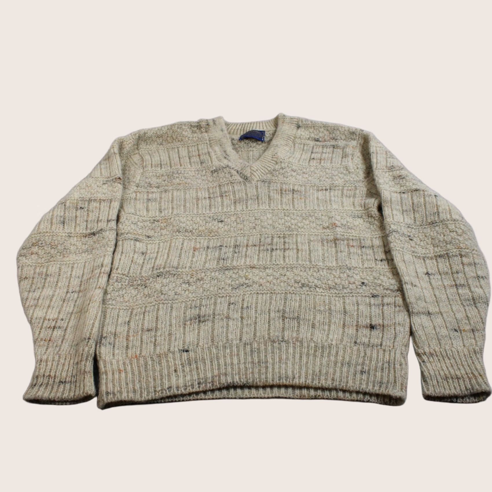 Pendleton VINTAGE Pendleton Sweater Men M Beige V-Neck Wool Knit Heavyweight 90s 80s Heritage Size US M / EU 48-50 / 2 - 1 Thumbnail