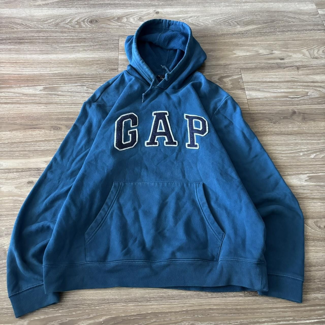 Gap Crazy Vintage Y2K/2000s Blue Gap Spellout Streetwear Hoodie! Size L Size US L / EU 52-54 / 3 - 1 Thumbnail