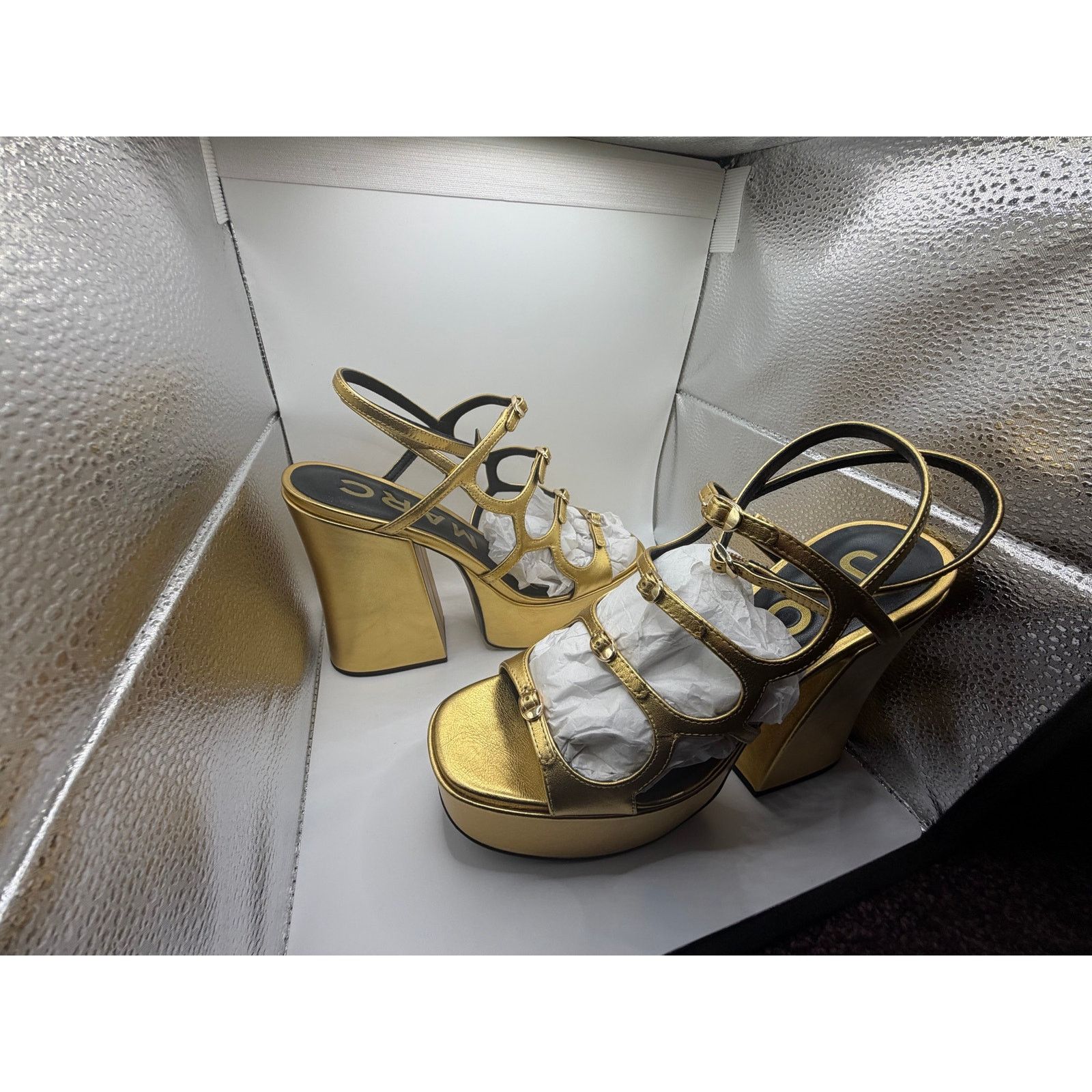 Marc Jacobs NIB Marc Jacobs Metallic Leather Kiki Platform Sandal sz39/9 Size US 9 / IT 39 - 3 Thumbnail