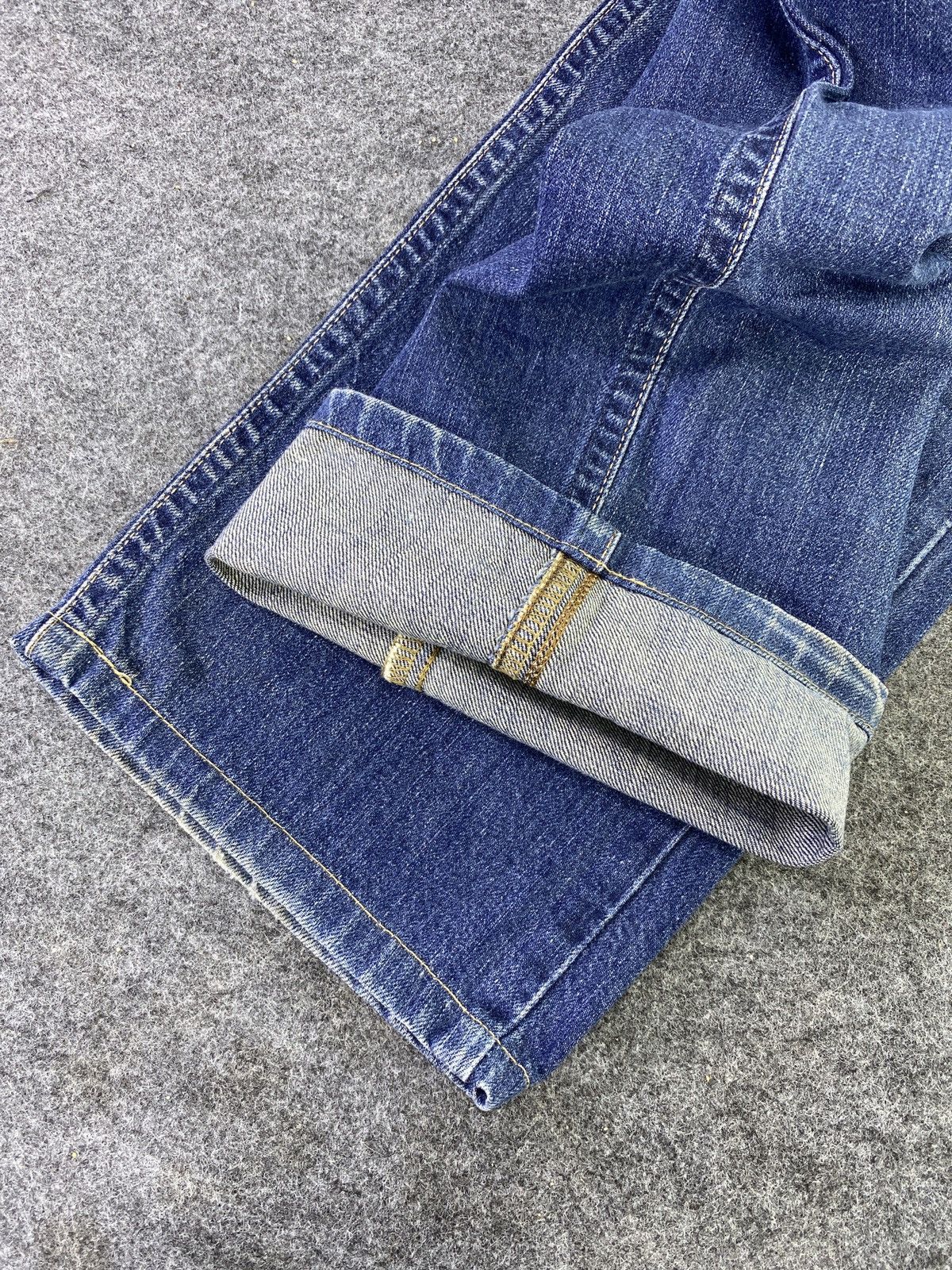Edwin Edwin Exclusive Vintage Distress Blue Wash Denim - J867 Size US 38 / EU 54 - 12 Thumbnail