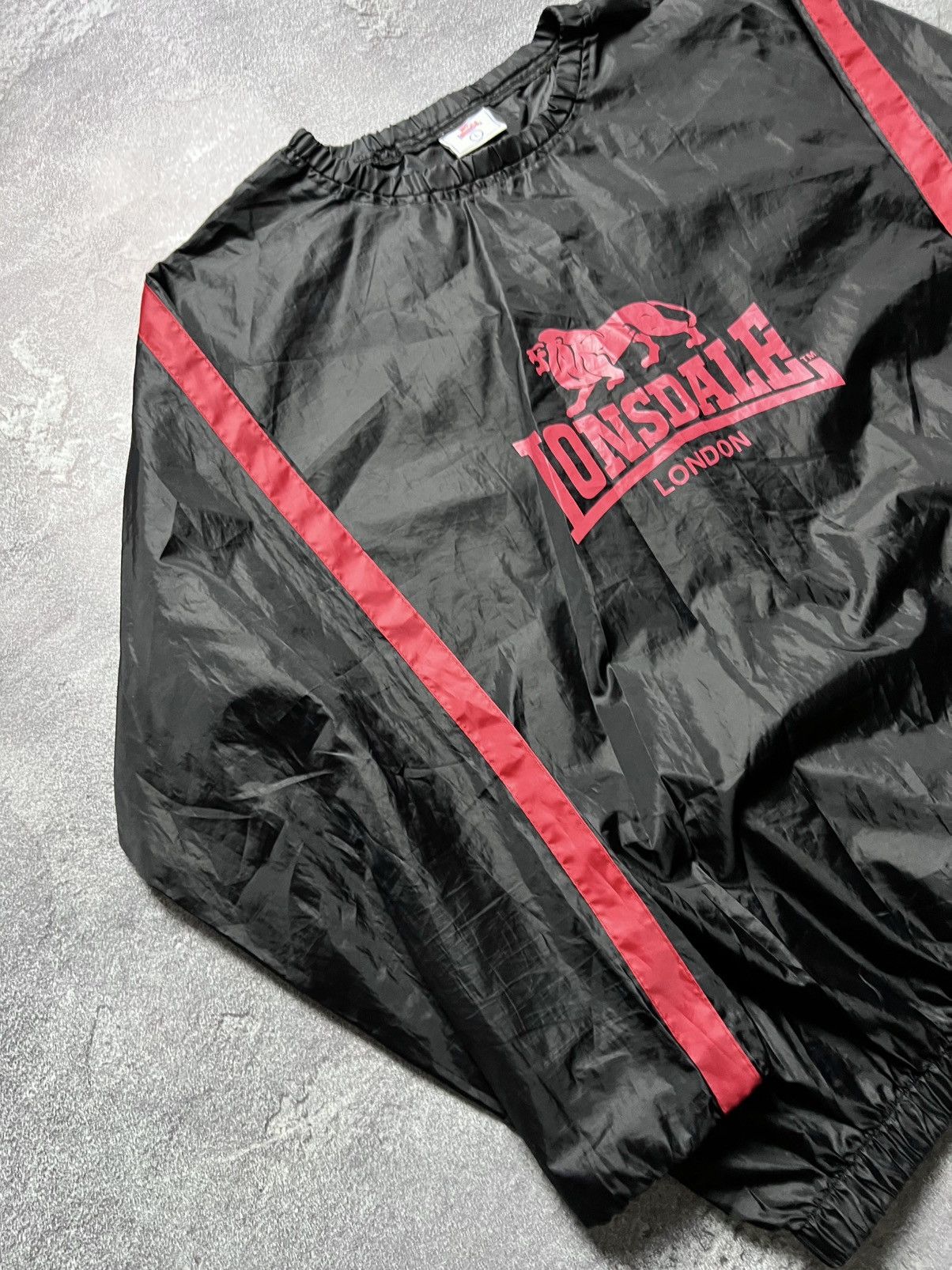 Lonsdale Vintage Lonsdale Nylon Sweatshirt Long Sleeve Big Logo L Size US L / EU 52-54 / 3 - 5 Thumbnail
