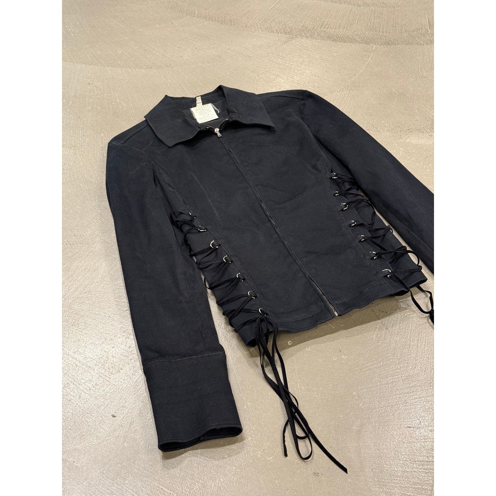Gianfranco Ferre 2000s Gianfranco Ferre bondage laced-up jacket Size US M / EU 48-50 / 2 - 4 Thumbnail