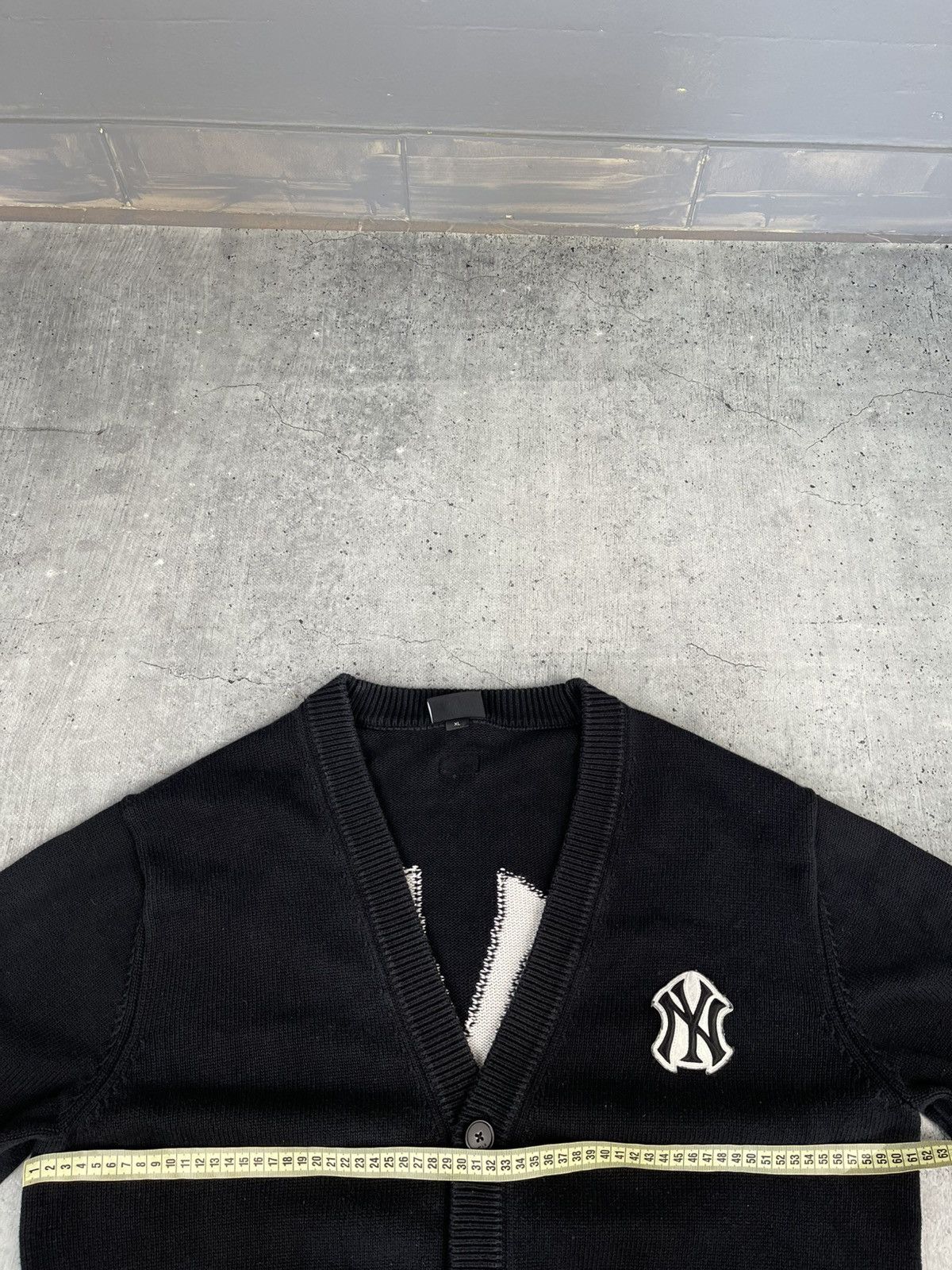 MLB Vintage MLB New York Yankees Y2K Cardigan Sweater Size US XL / EU 56 / 4 - 7 Thumbnail