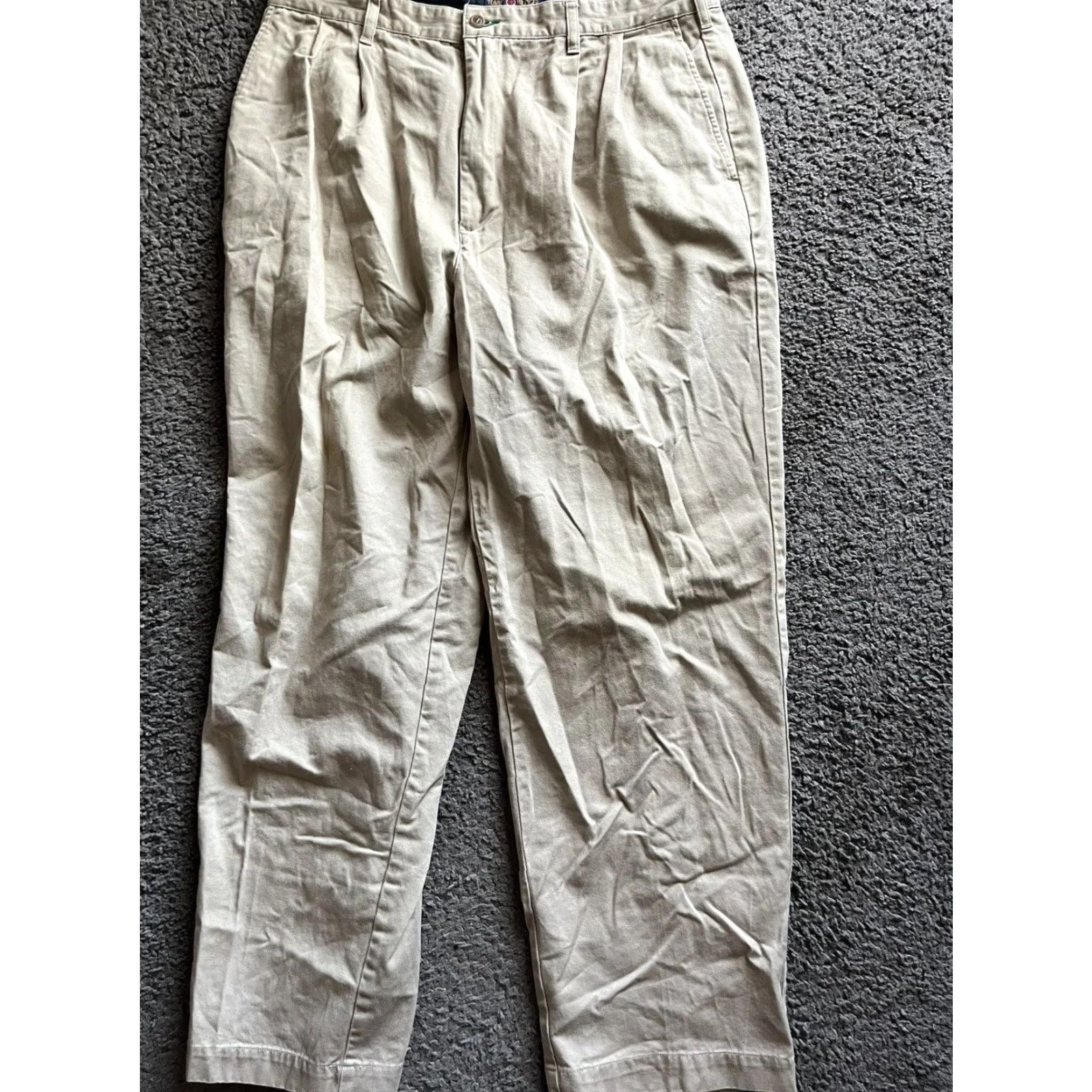 Tommy Hilfiger VINTAGE Tommy Hilfiger Mens Beige Pleated Dress Pants Straight Leg 38x32 Adult Regular Beige 90s American Designer Mens Pants Size US 38 / EU 54 - 3 Thumbnail