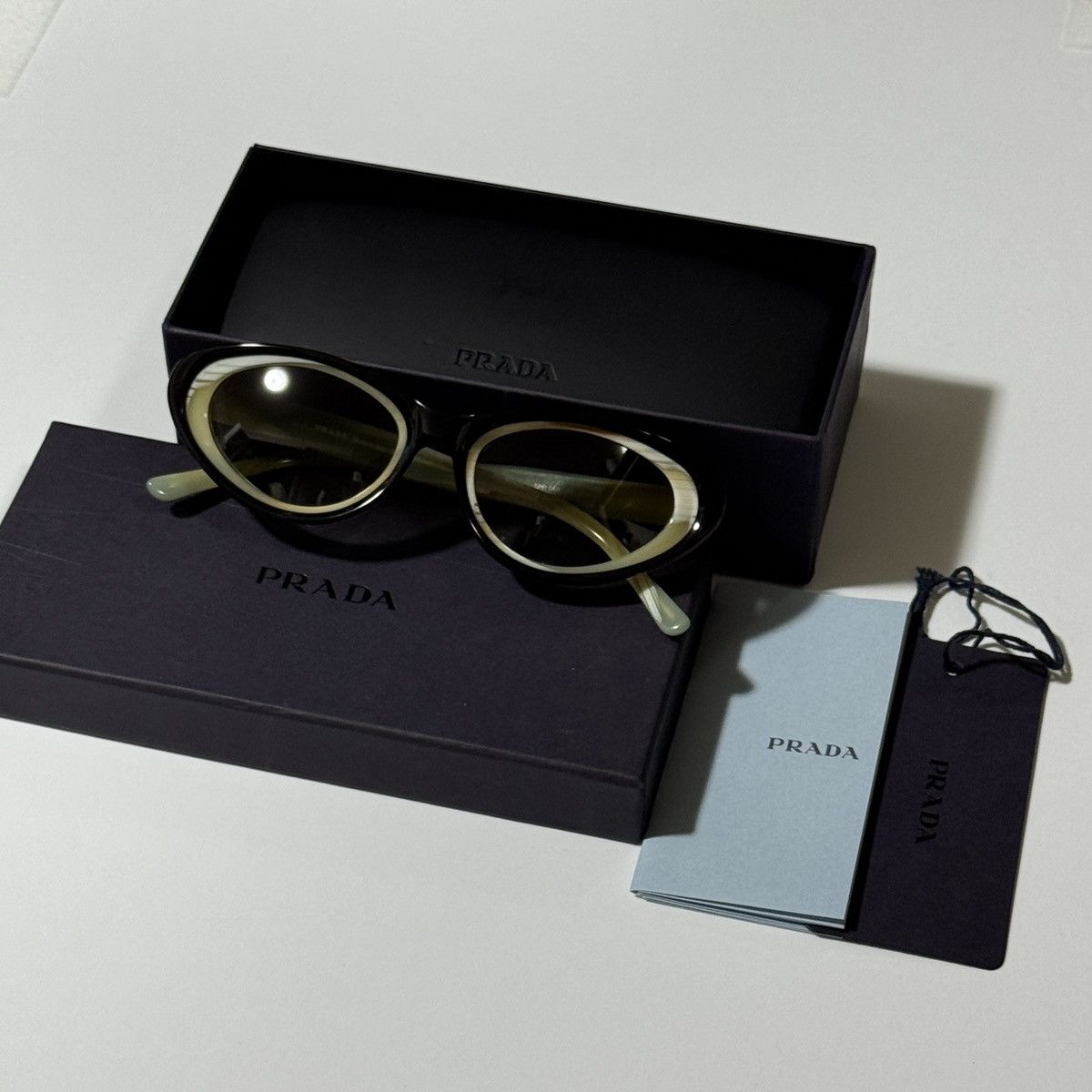 Prada PRADA 2001 S/S SPR 04B Cat-Eye Sunglasses y2k 00s Archive Size ONE SIZE - 10 Thumbnail