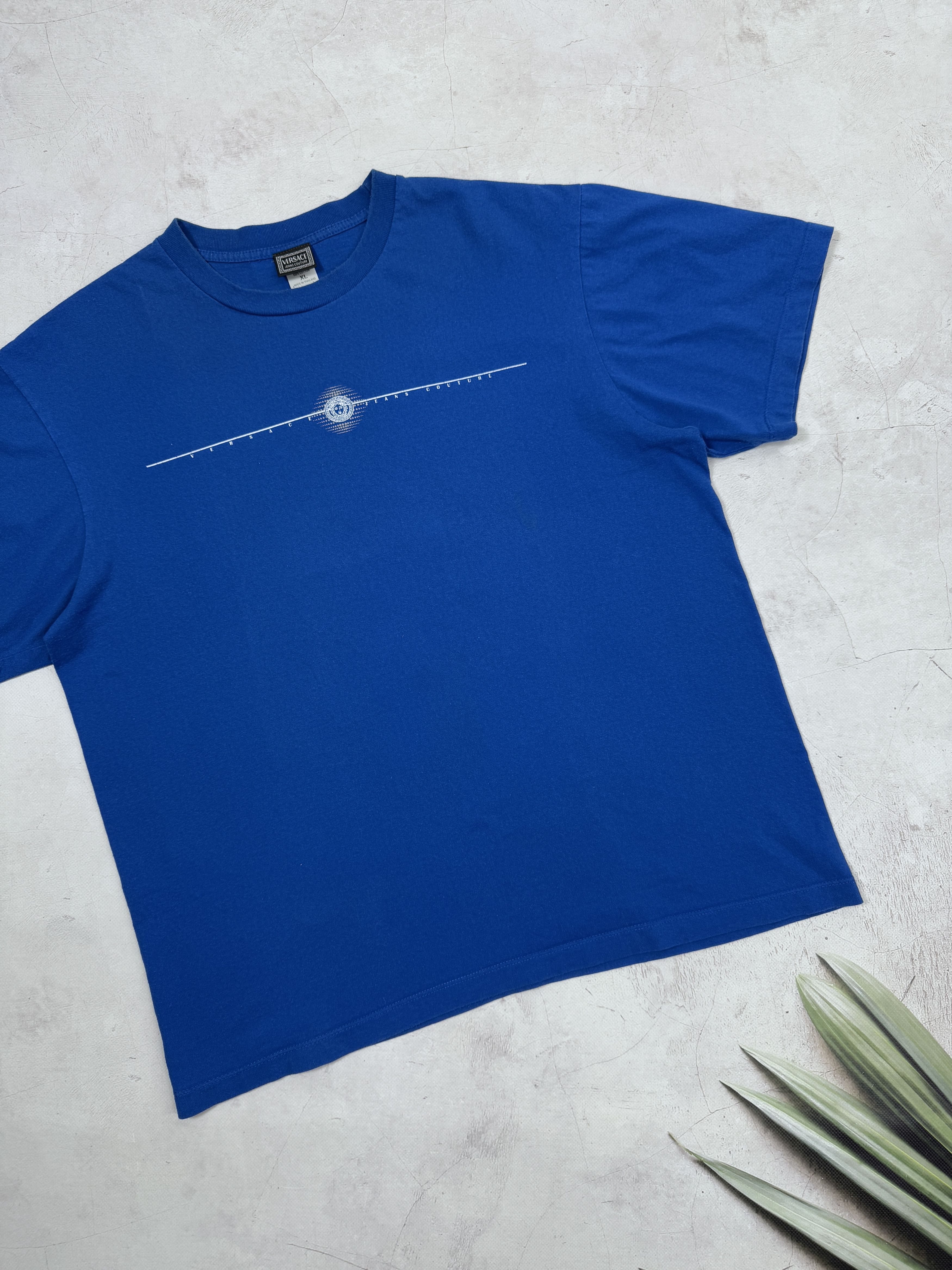 Versace × Versace Jeans Couture × Vintage Vintage Versace Jeans Couture T-Shirt Medusa Logo Size US XL / EU 56 / 4 - 1 Thumbnail