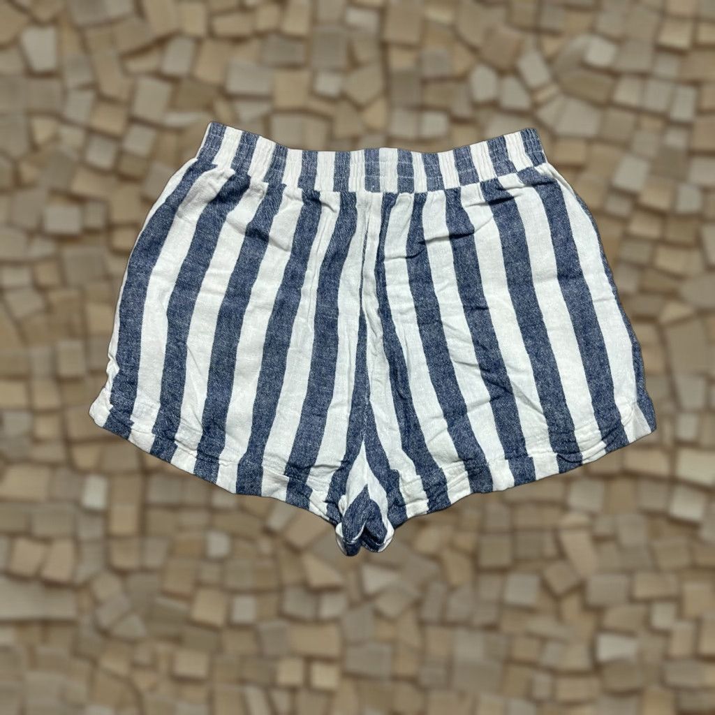 Forever 21 FOREVER 21 Shorts Women Small White Blue Striped Linen Blend Paperbag Casual Modern Women Size 28" / US 6 / IT 42 - 1 Thumbnail