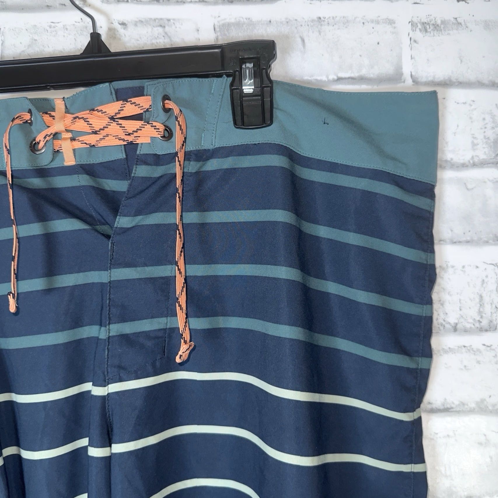 Patagonia Patagonia Swim Trunks Striped Blue Mens Size 36 Bottom Trunks Size US 36 / EU 52 - 2 Thumbnail