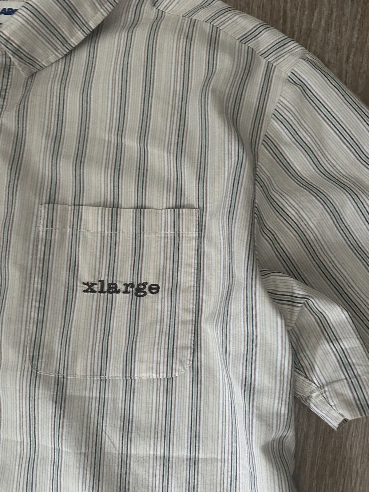 Xlarge Brown/beige striped X-Large Button Up Size US L / EU 52-54 / 3 - 2 Thumbnail