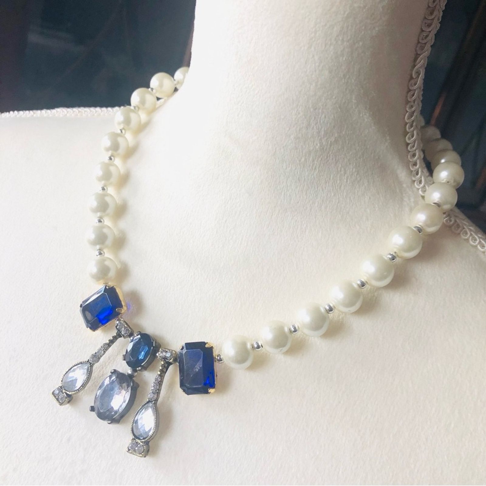 Handmade Handcrafted classy elegant white glass Pearl necklace Size ONE SIZE - 3 Thumbnail