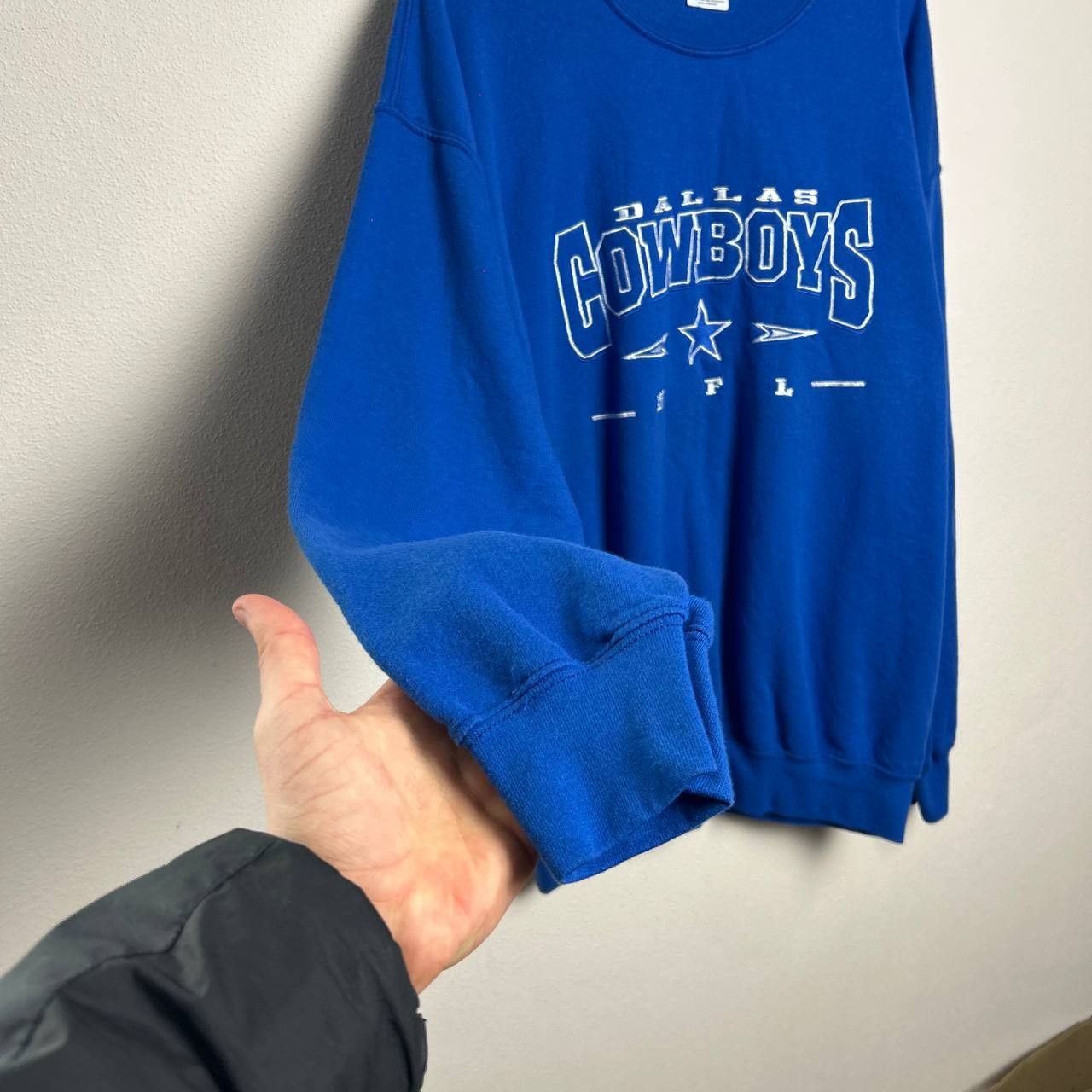 NFL Vintage NFL Dallas Cowboys Big logo 90s sport sweatshirt Size US L / EU 52-54 / 3 - 5 Thumbnail