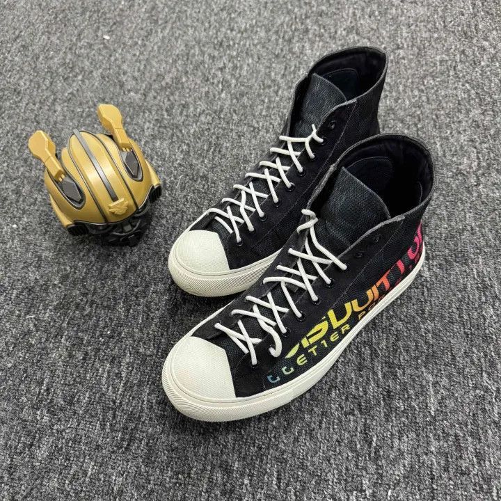 Louis Vuitton Louis Vuitton High-Top Lace-Up Sneakers for Unisex -2508 Size US 8 / EU 41 - 1 Thumbnail