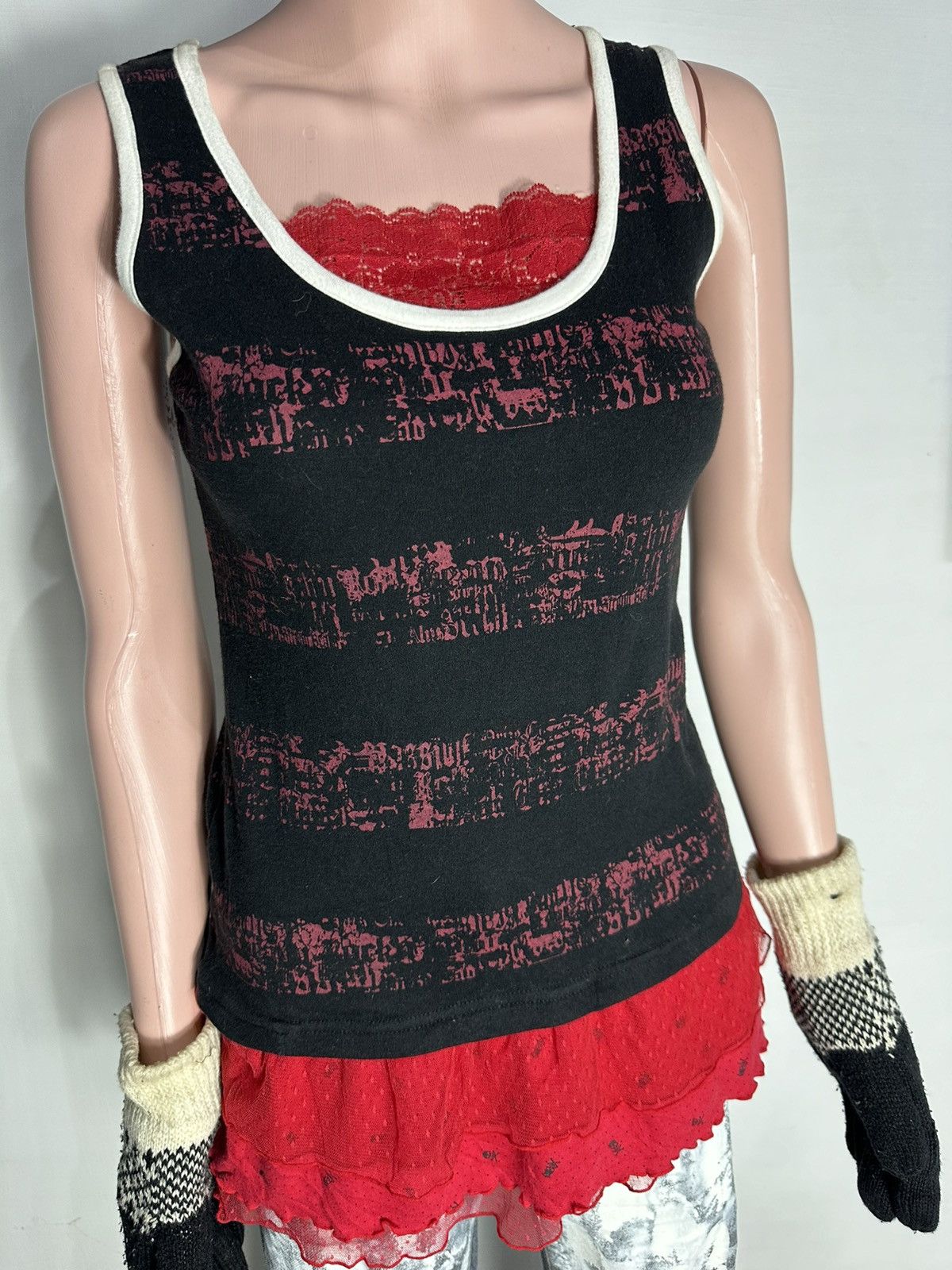 Other Trpp Grl Skull Punk Bondage Tshirt Size M / US 6-8 / IT 42-44 - 3 Thumbnail
