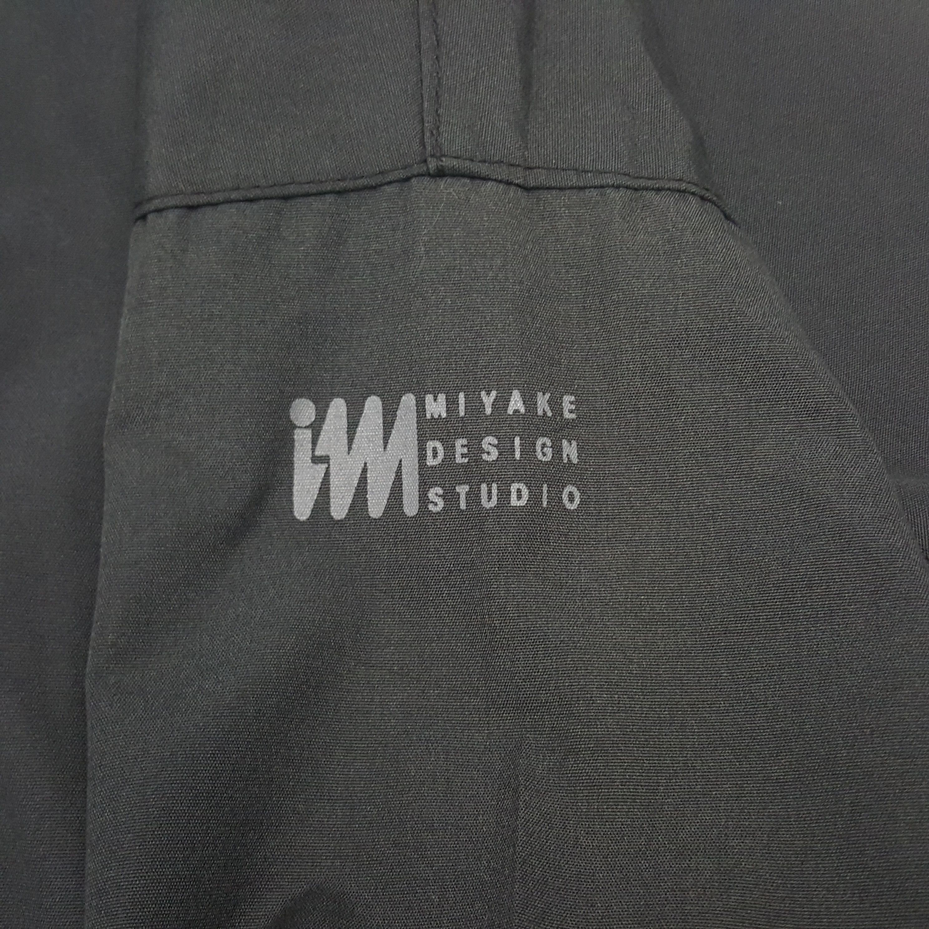 Issey Miyake × Japanese Brand × Vintage Vintage Issey Miyake Japanese Long Jacket Size US M / EU 48-50 / 2 - 7 Thumbnail