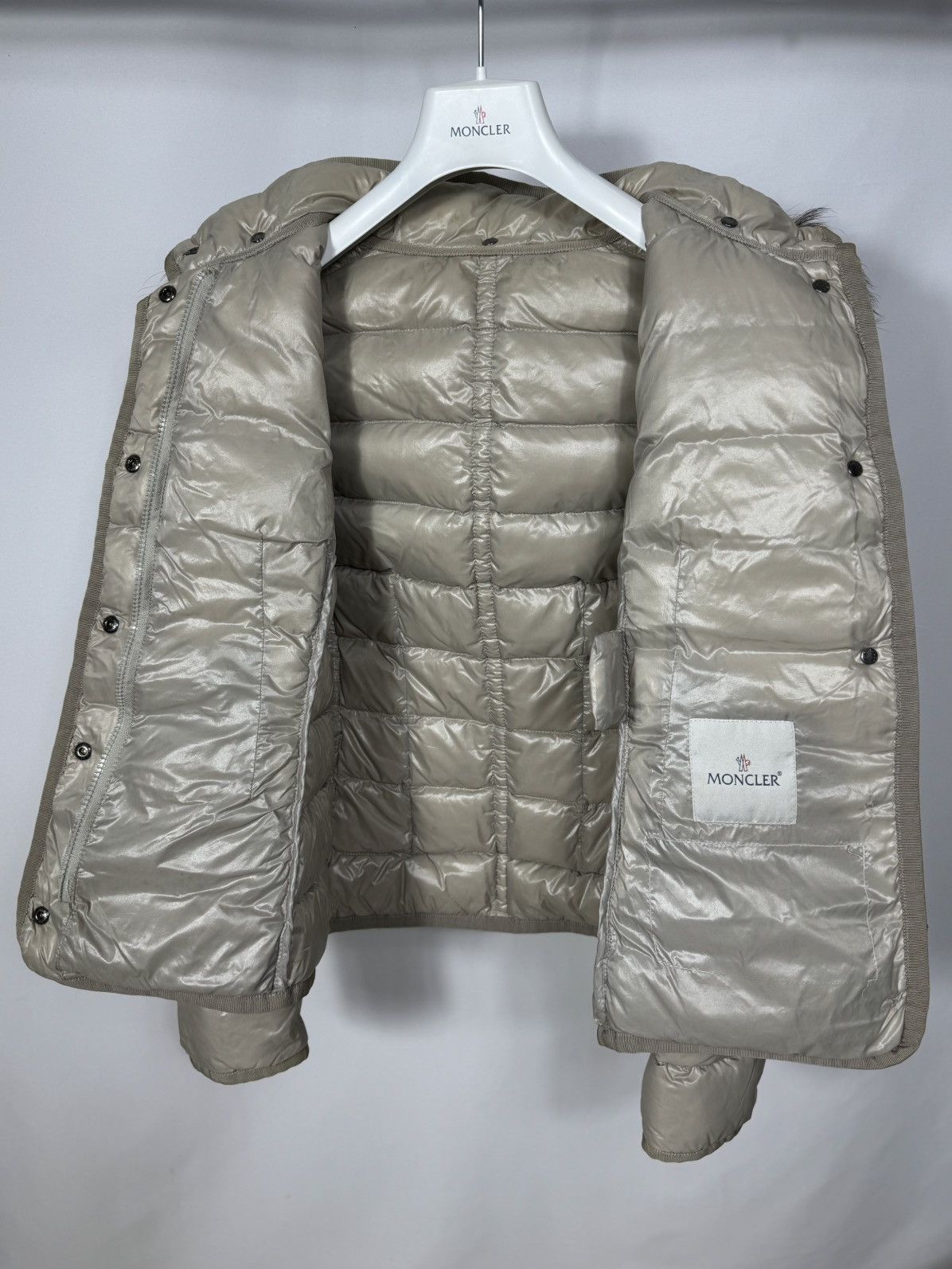 Moncler Moncler Armoise Ladies Fur Jacket Size S / US 4 / IT 40 - 4 Thumbnail