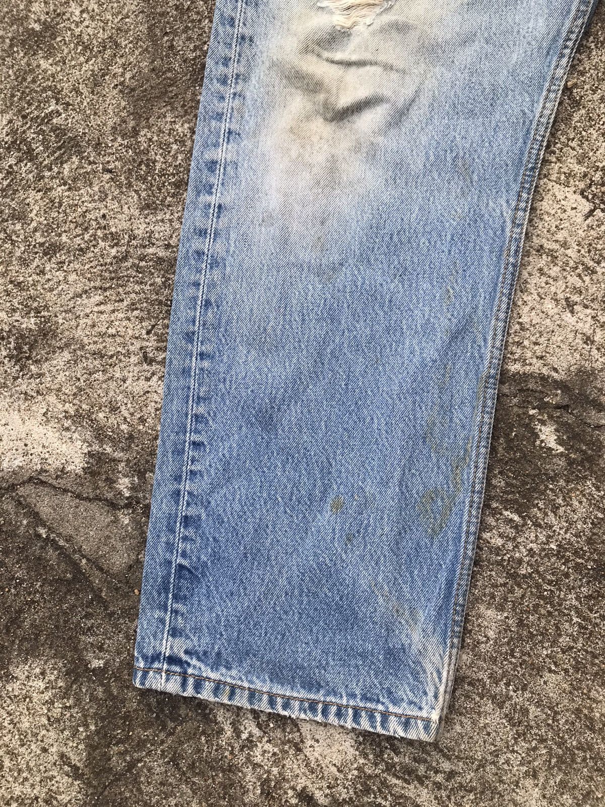 Levi's Vintage Levis 501 Buttonfly Distressed Size US 37 - 4 Thumbnail