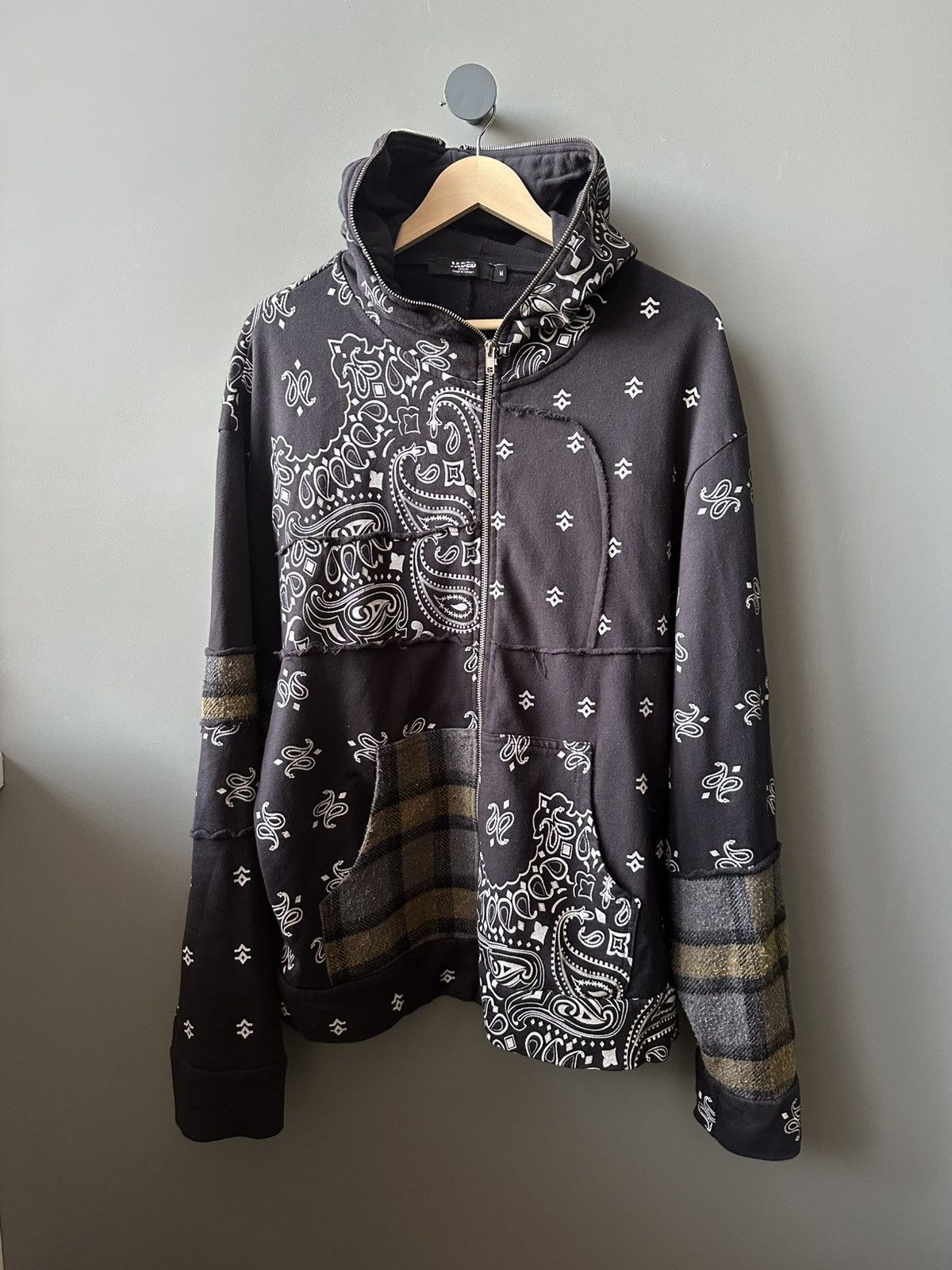Jaded London Jaded London Over Zip Bandana Patchwork Hoodie Size M Size US M / EU 48-50 / 2 - 1 Thumbnail