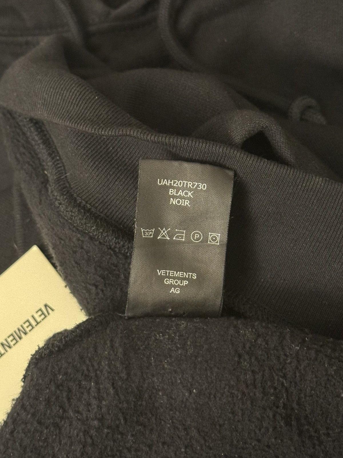 Vetements Vetements Loading Hoodie Size US M / EU 48-50 / 2 - 8 Thumbnail