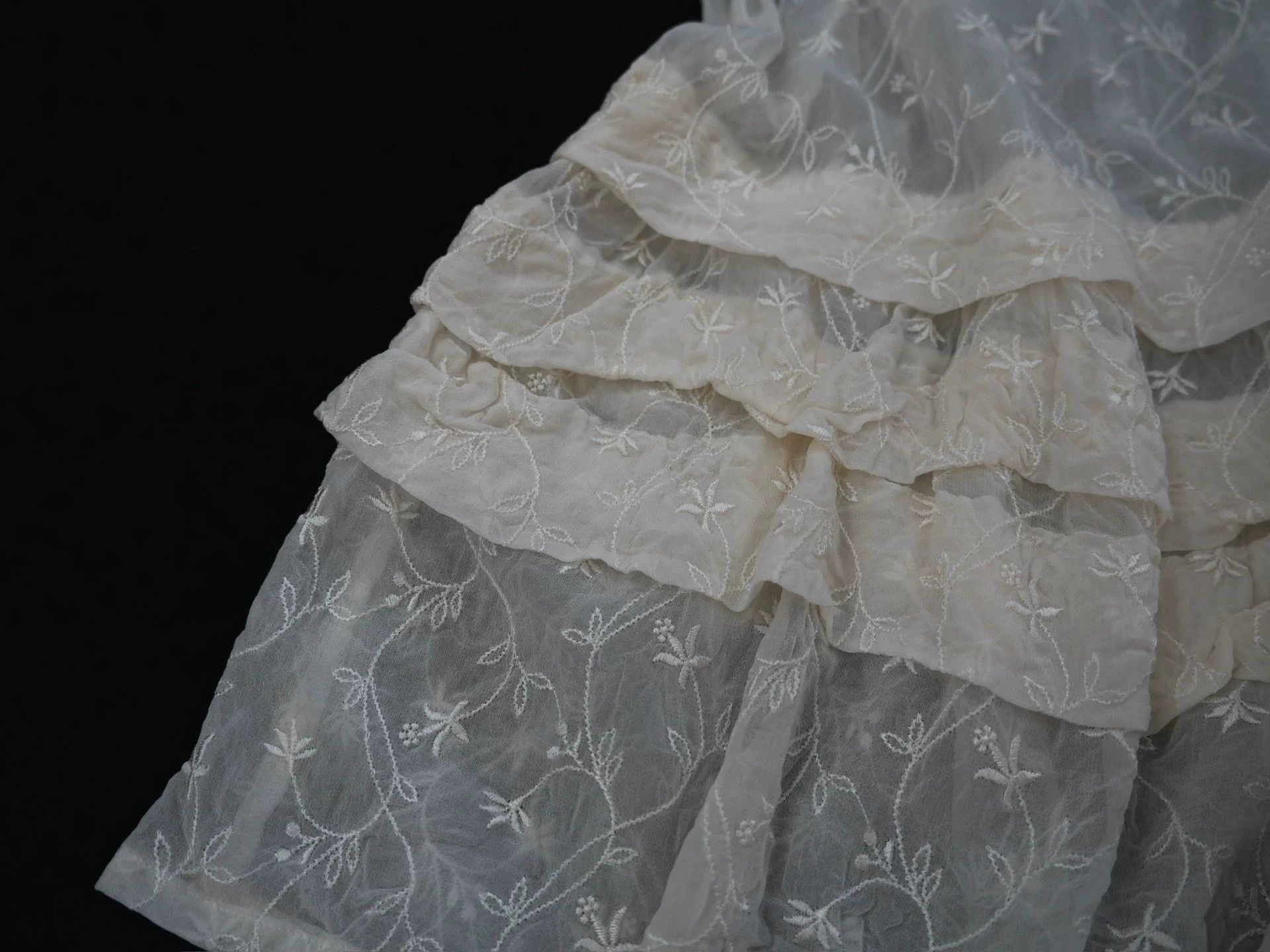 Comme des Garcons Comme des Garçons Tricot 2010SS Cream Embroidered Top Size M / US 6-8 / IT 42-44 - 3 Thumbnail