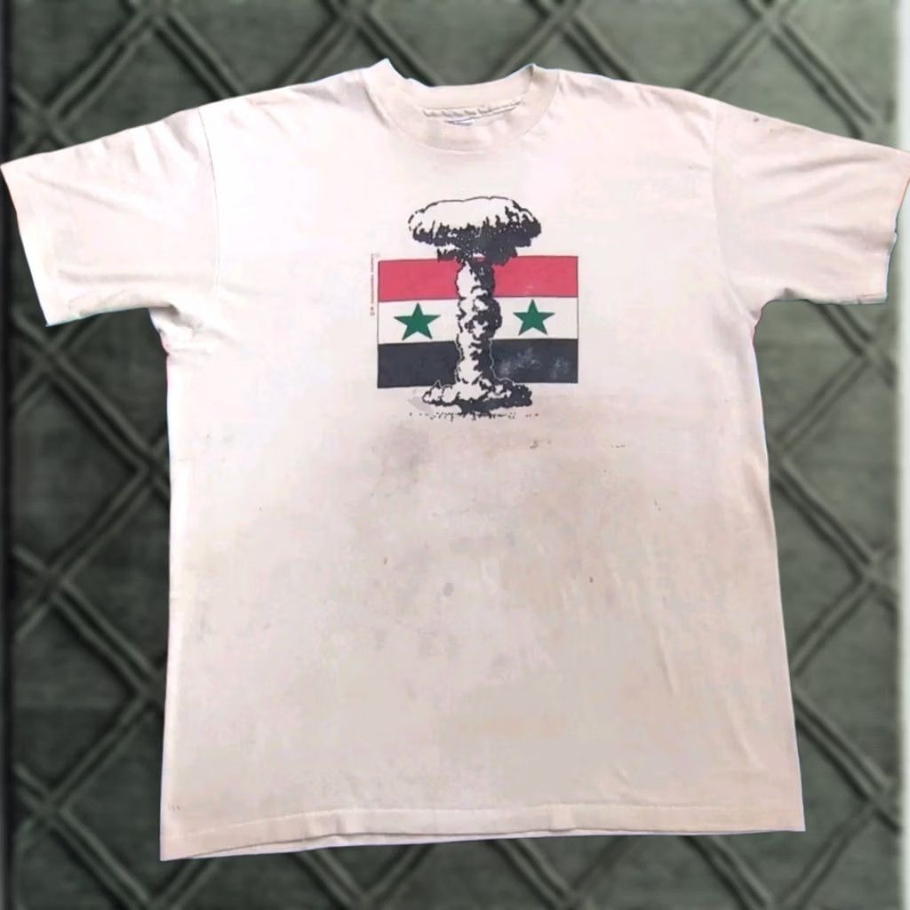 Hanes VINTAGE Iraqnophobia Shirt 1991 USA Bomb Iraq Saddam Hussein Desert Storm War XL Size US XL / EU 56 / 4 - 1 Thumbnail