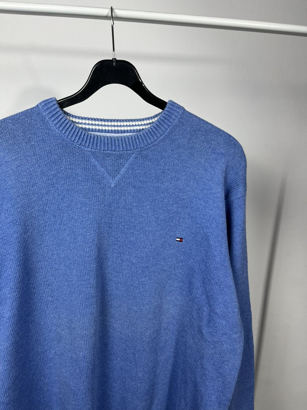 Tommy Hilfiger Vintage Tommy Hilfiger Heavy Knit Sweater Blue Size L Thick Size US L / EU 52-54 / 3 - 3 Thumbnail