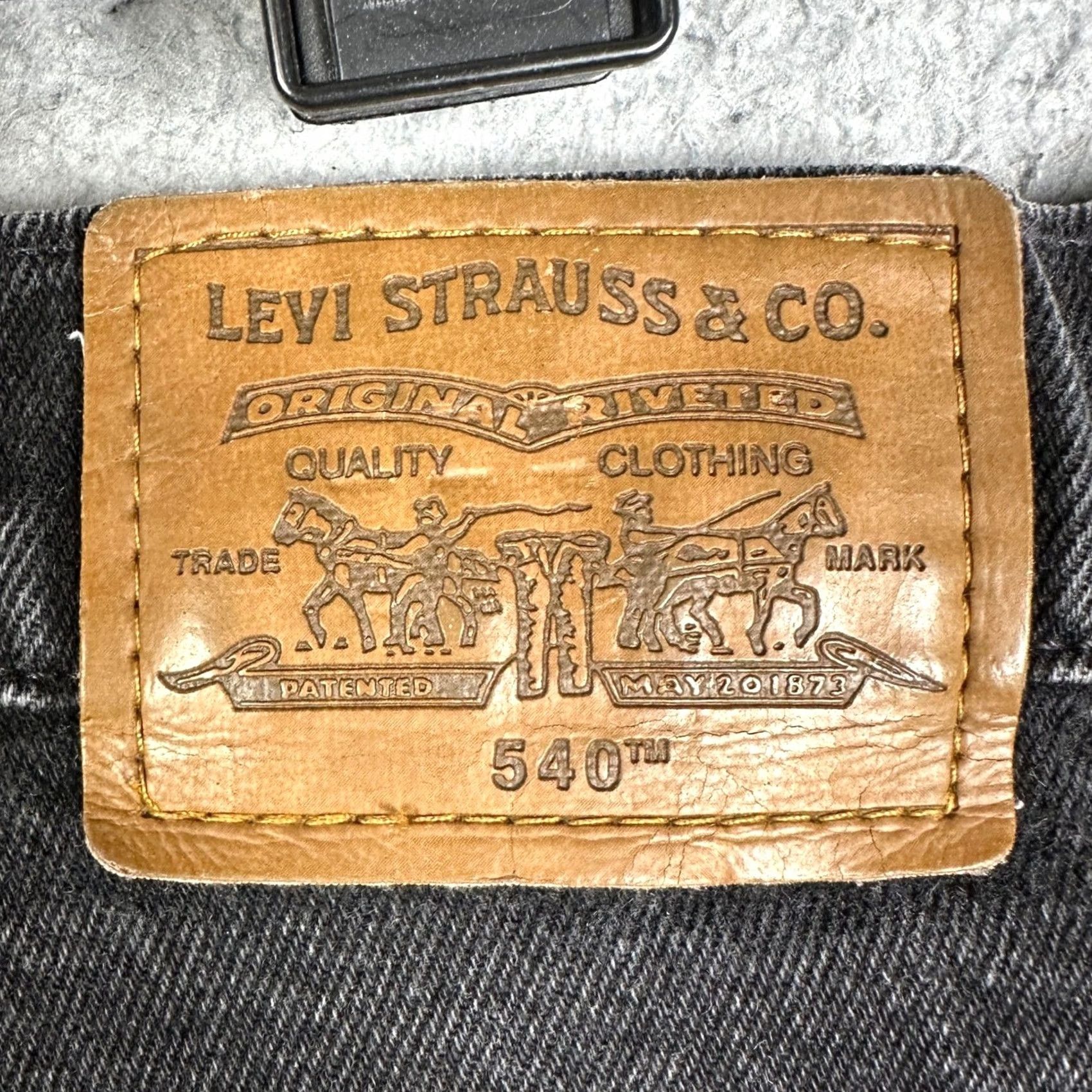 Levi's VINTAGE Levi's 540 Jeans Mens 48X32 Black Relaxed Fit Orange Tab 5 Pockets EUC Size US 32 / EU 48 - 6 Thumbnail