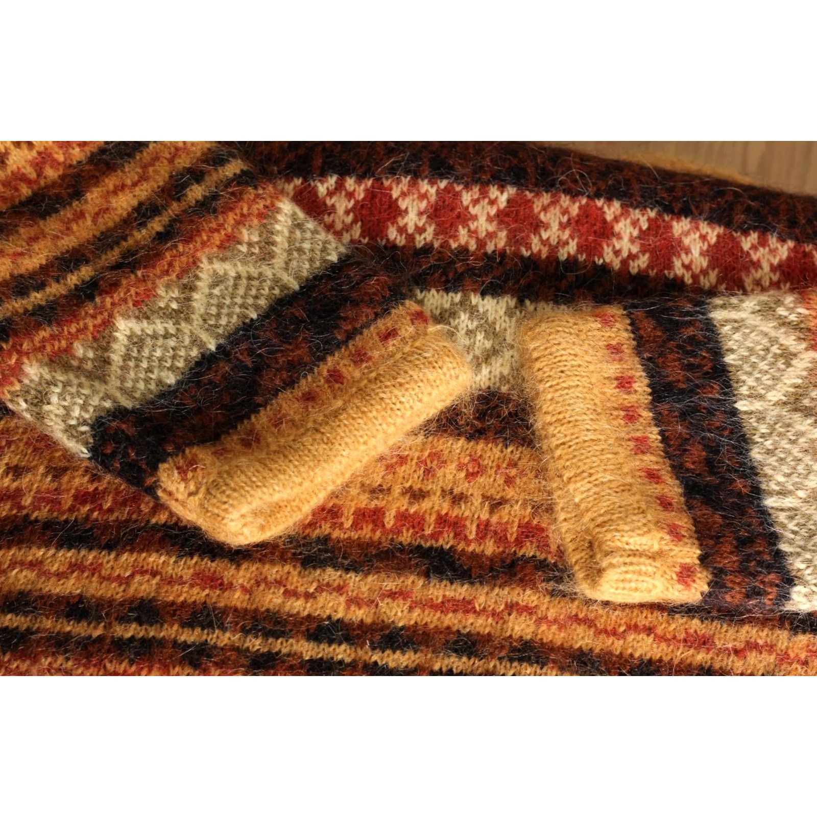Vintage VINTAGE NAGPAL Jumper Sweater High Neck Wool Knit Aztec XL Womens Multicoloured 54 XL Pullover Chunky-Knit Casual Mens/Womens Size XL / US 12-14 / IT 48-50 - 4 Thumbnail