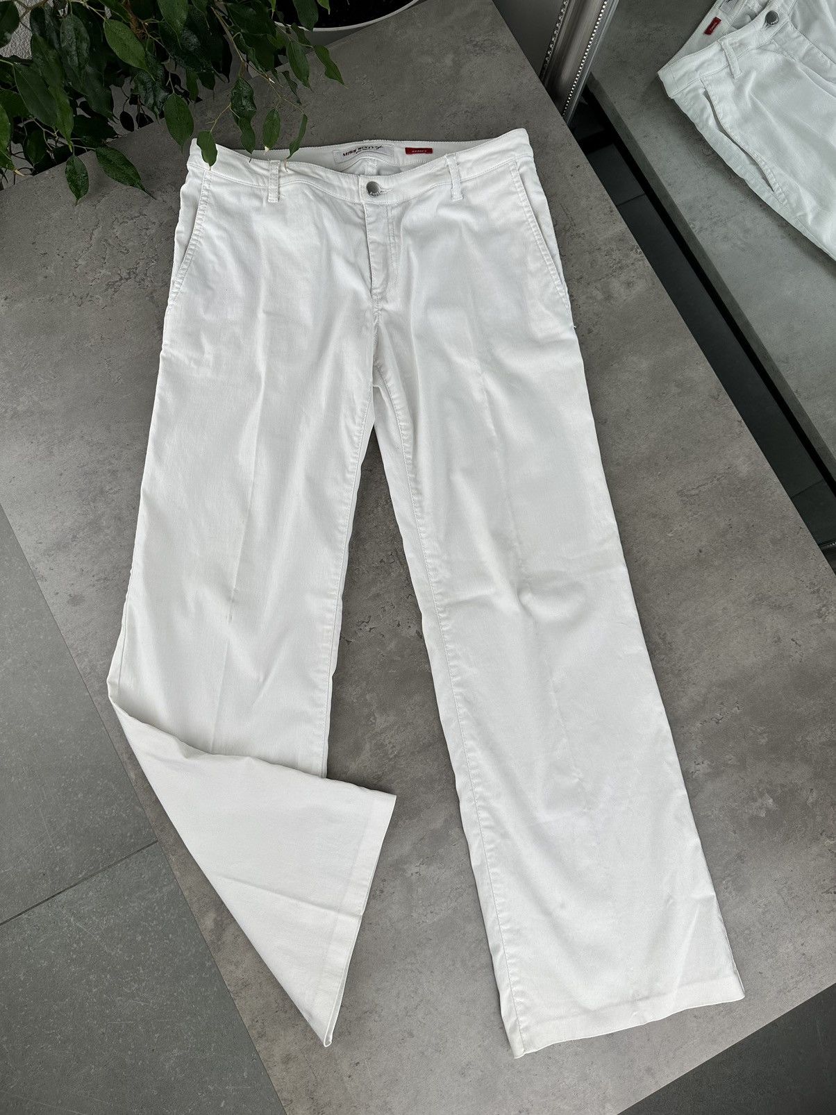 Miss Sixty Miss Sixty White Pants Size 29" - 1 Thumbnail