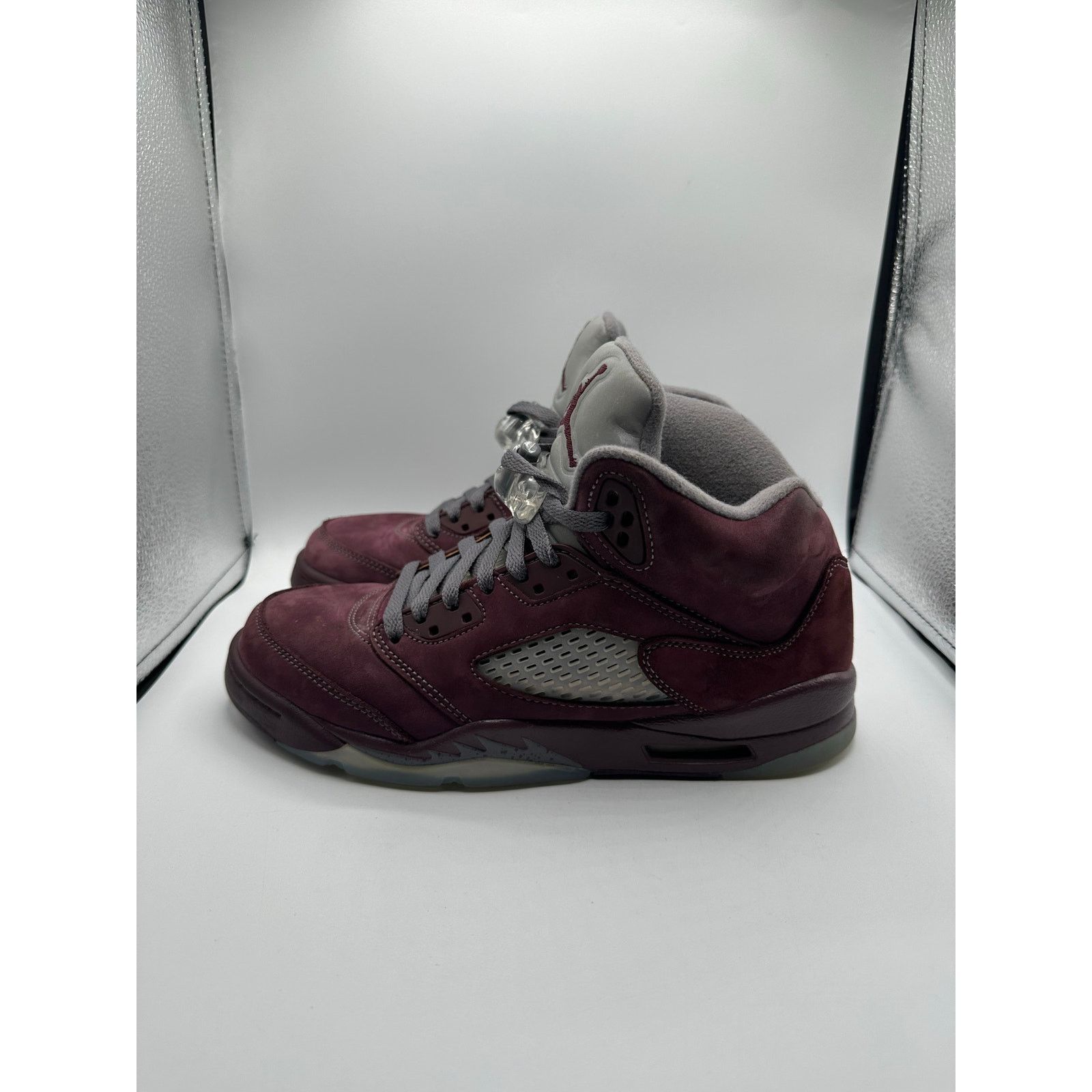 Jordan Brand Air Jordan 5 Retro SE GS “Burgundy” size 6.5y/8 women’s Size US 6.5 / IT 36.5 - 1 Thumbnail